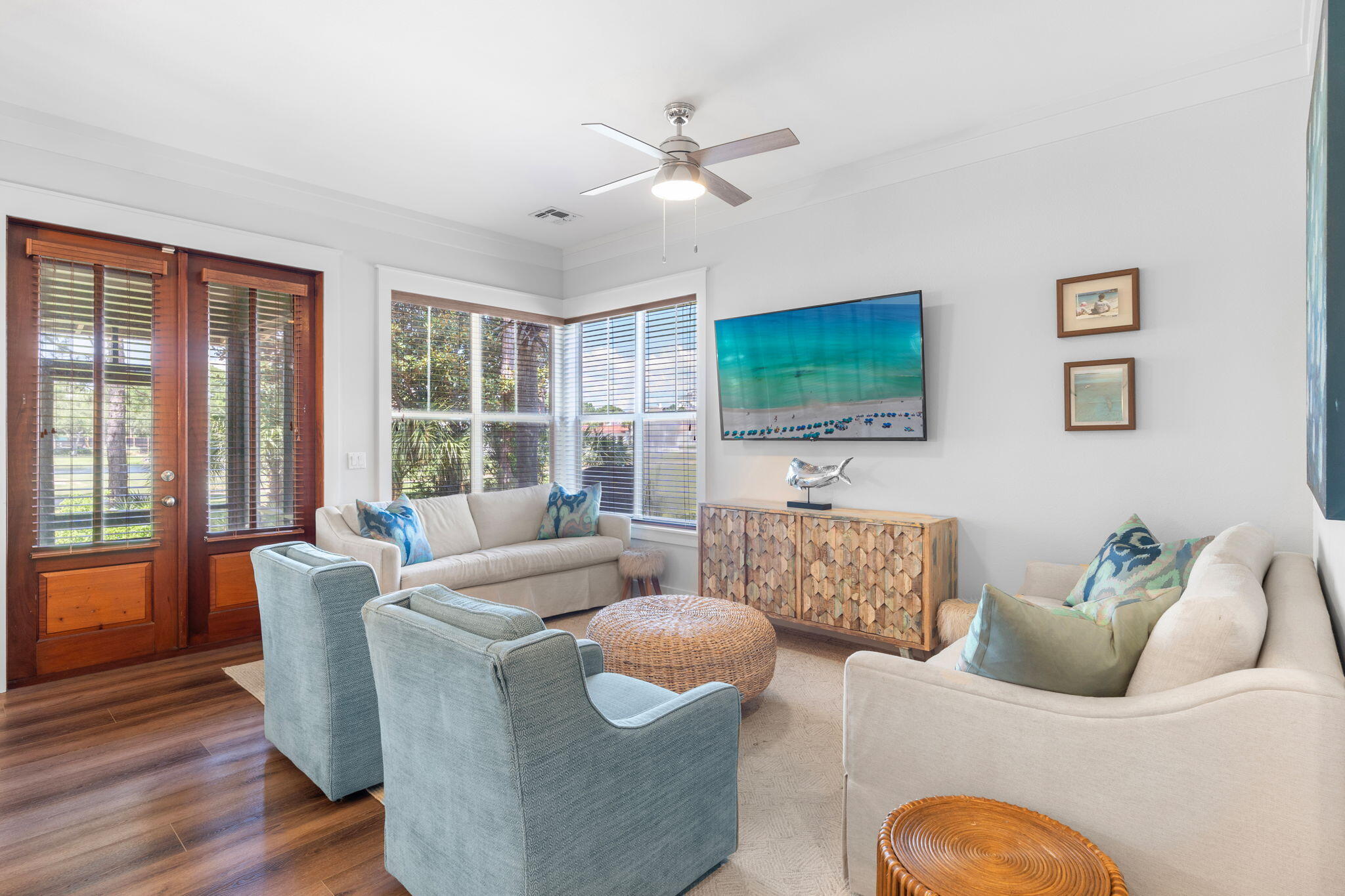 8615 Magnolia Bay Lane