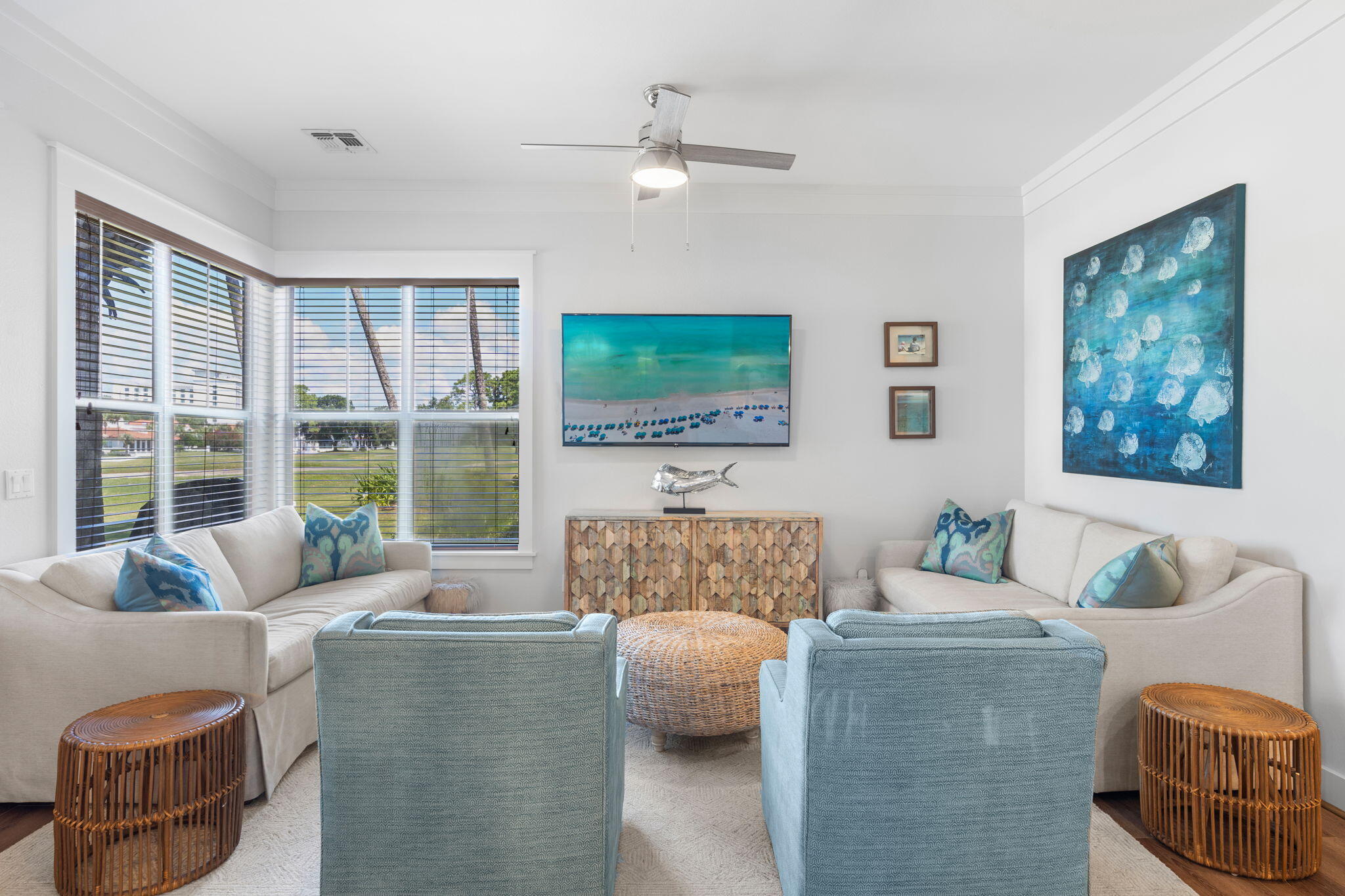 8615 Magnolia Bay Lane