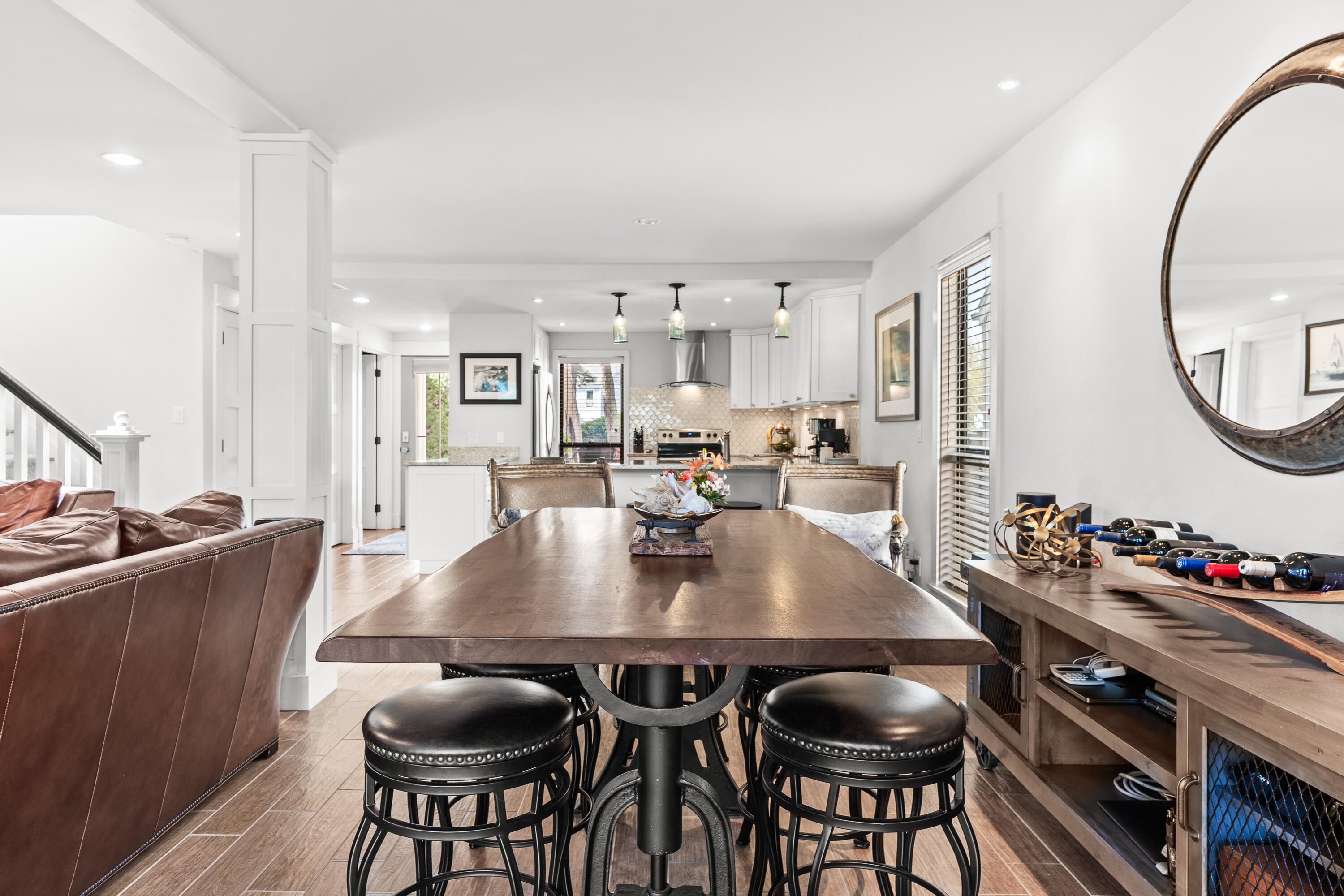 717 Sandpiper Drive, 717