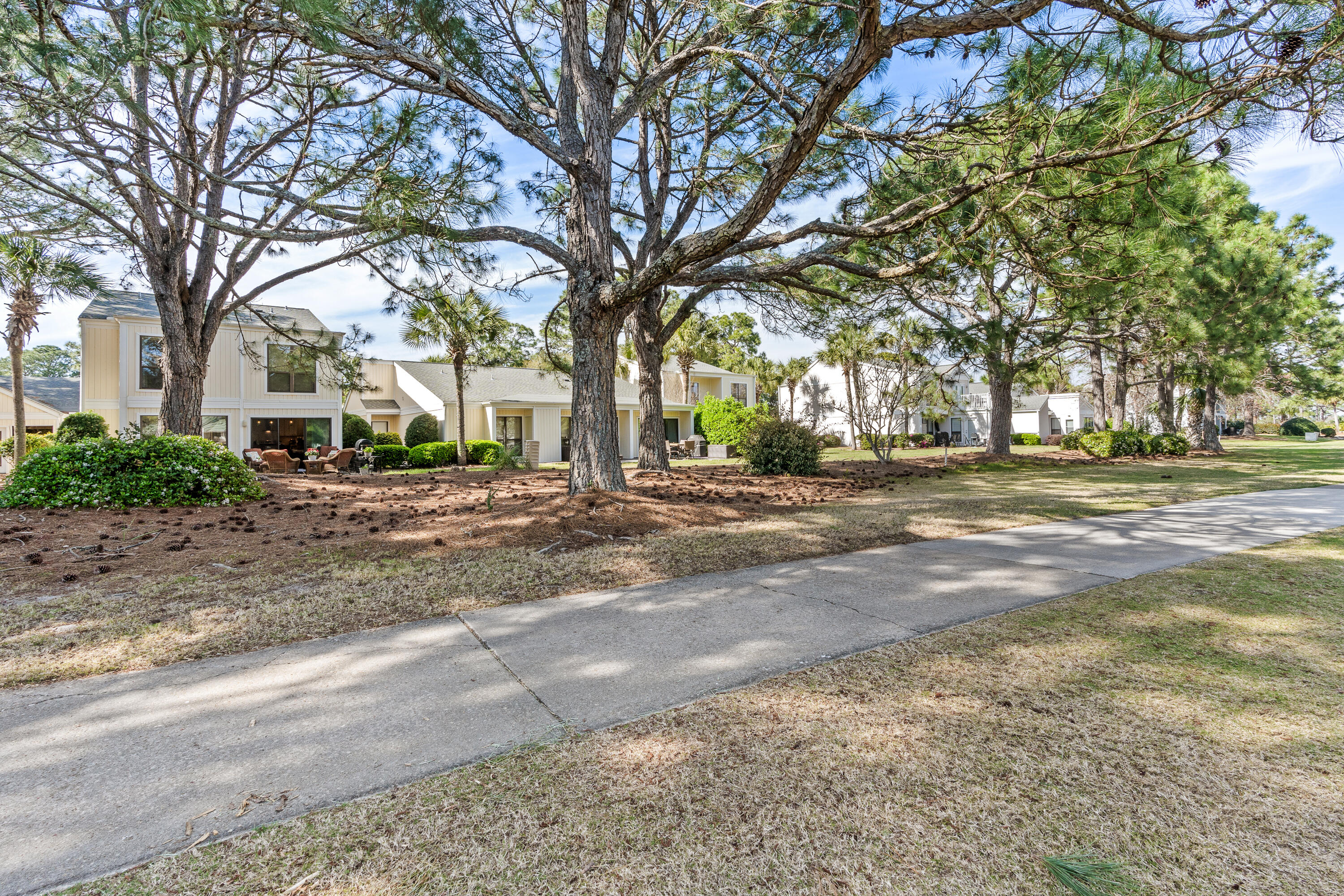 717 Sandpiper Drive, 717