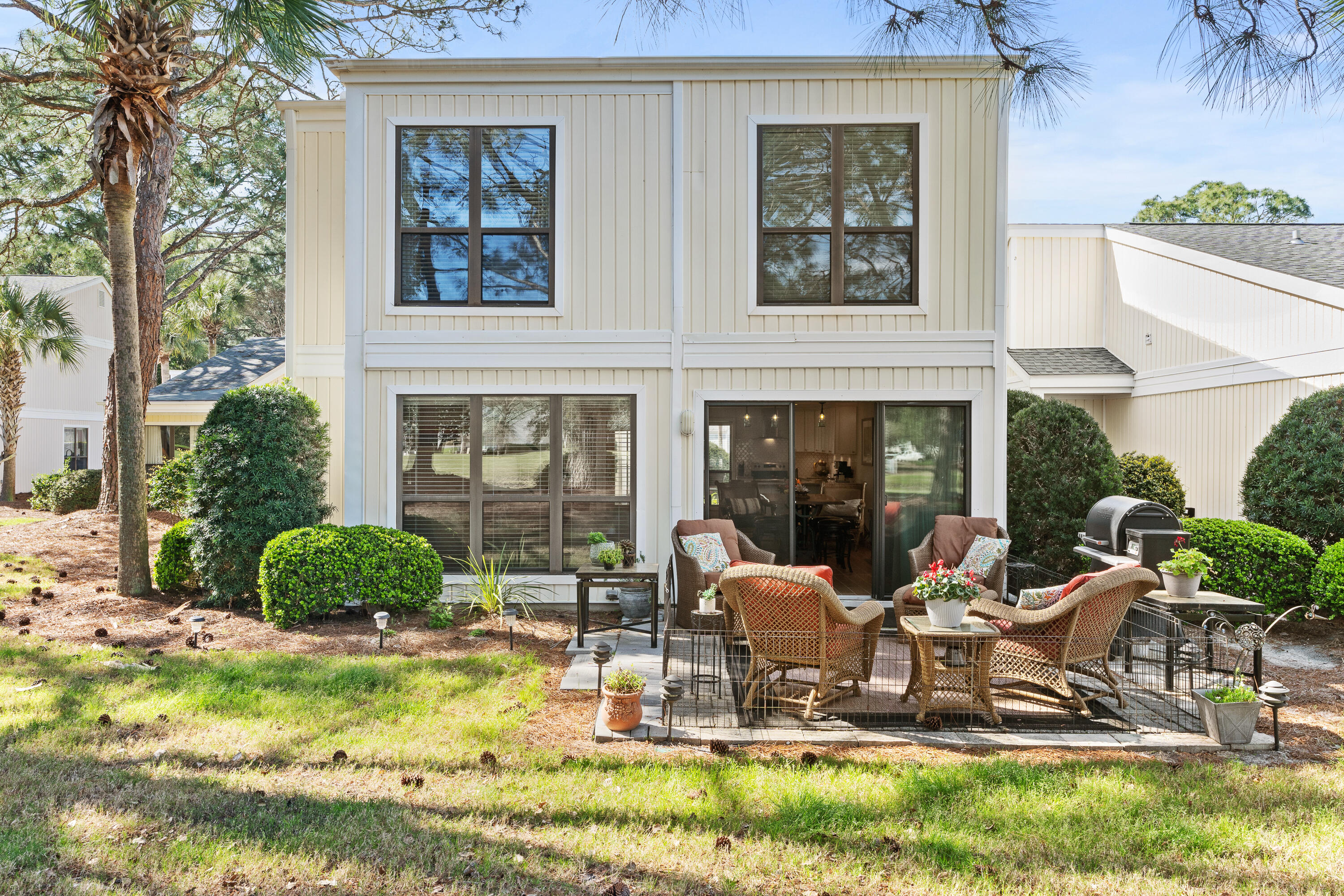 717 Sandpiper Drive, 717