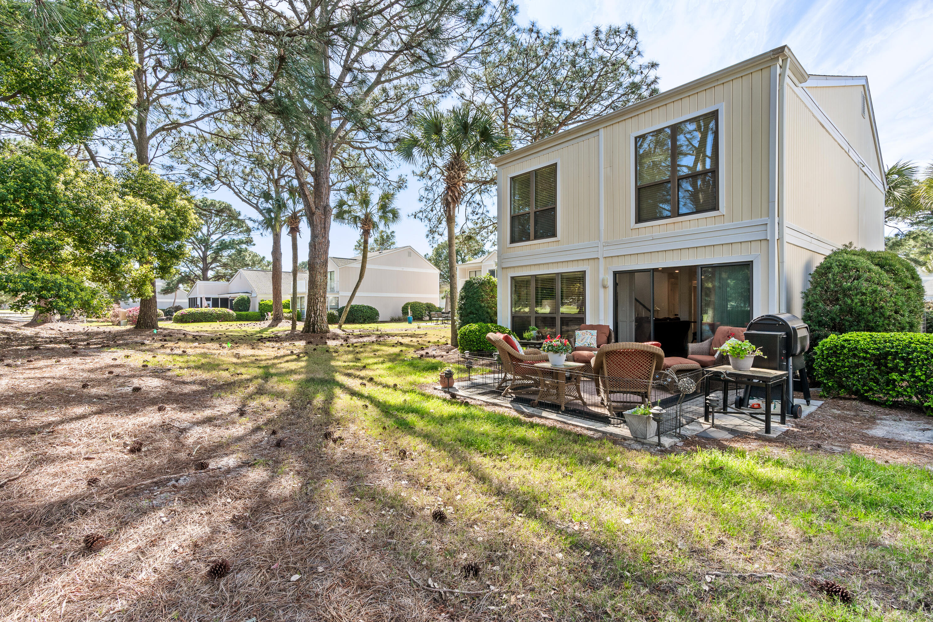 717 Sandpiper Drive, 717