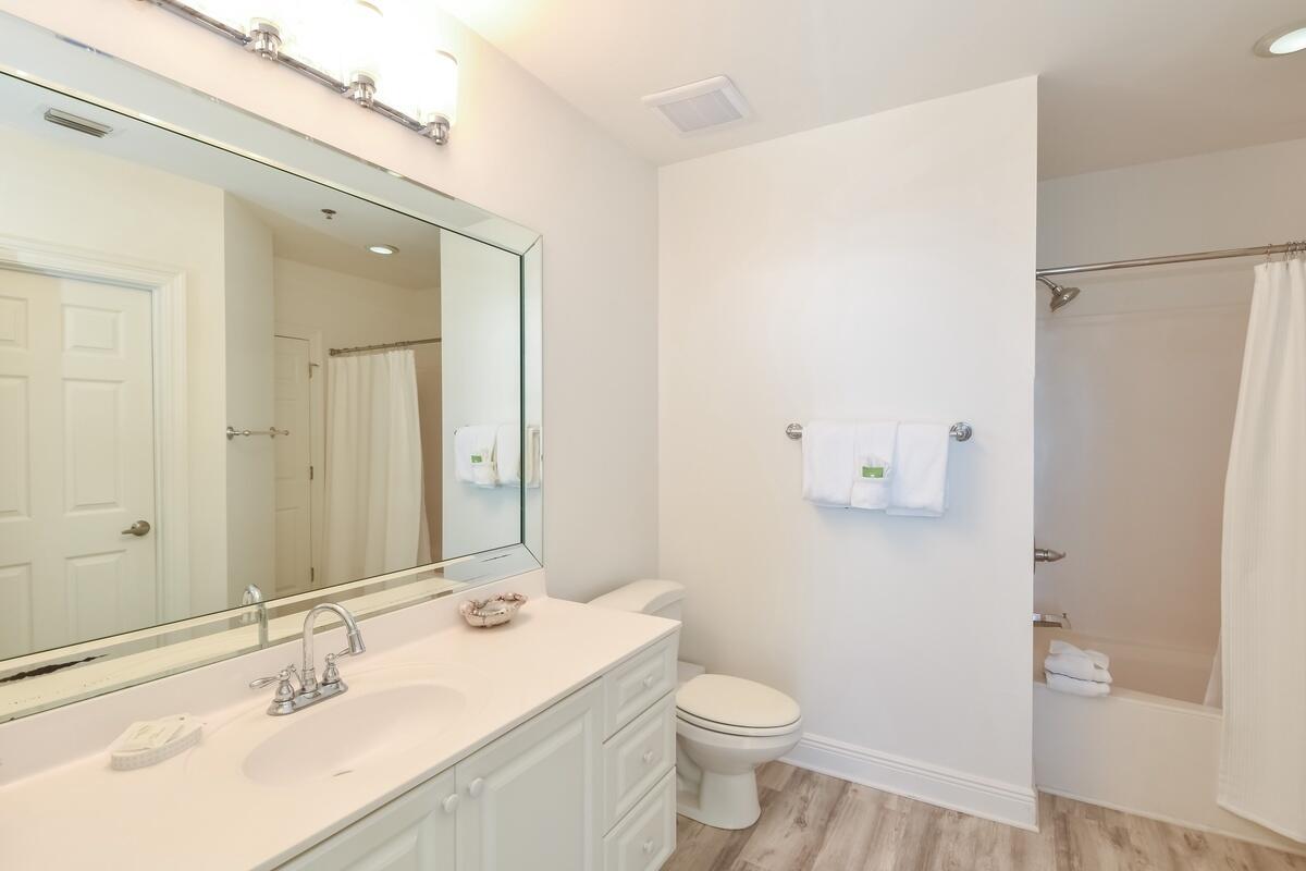 1272 Scenic Gulf Drive 904
