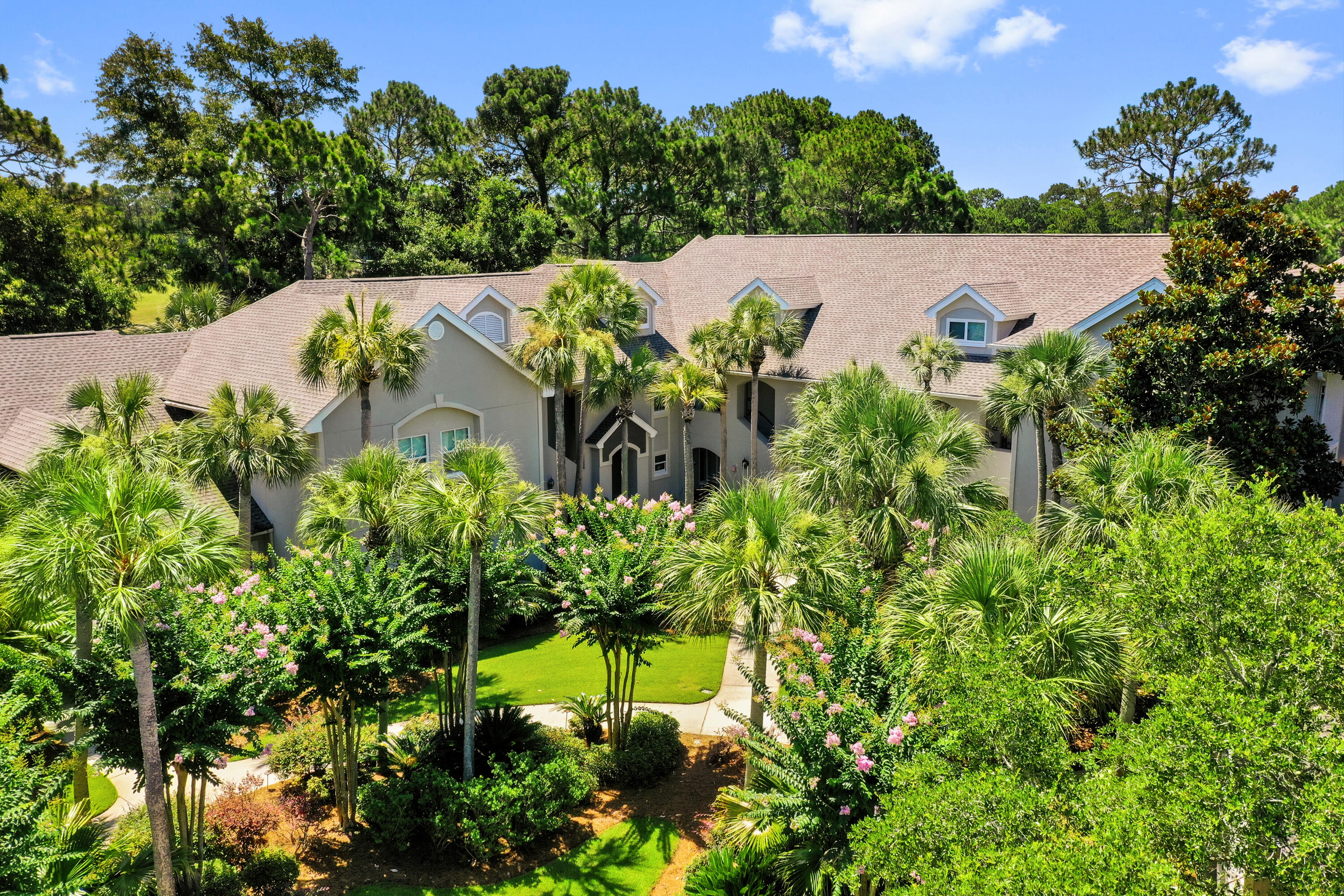8570 Turnberry Drive, 8570