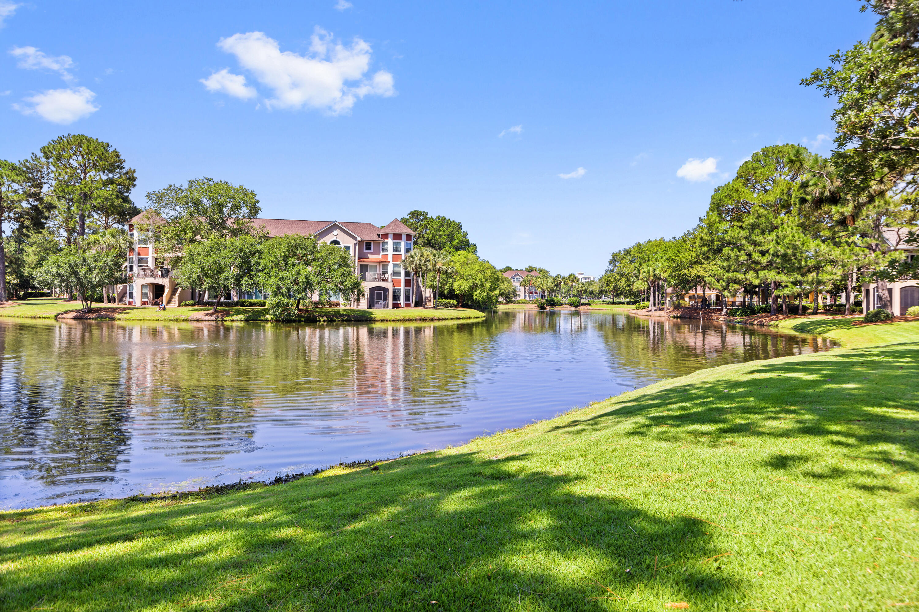 8570 Turnberry Drive, 8570