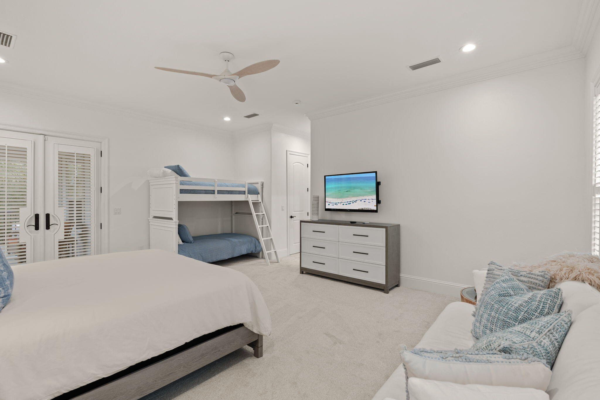 1492 E E Island Green Lane Lane