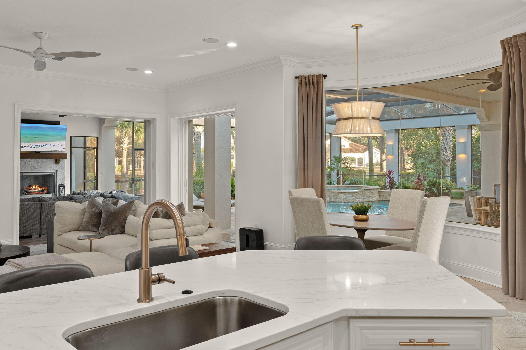 1492 E E Island Green Lane Lane