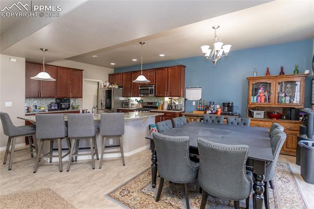 7895 Dutch Loop