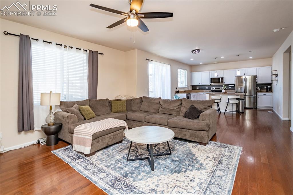 6735 Monterey Pine Loop