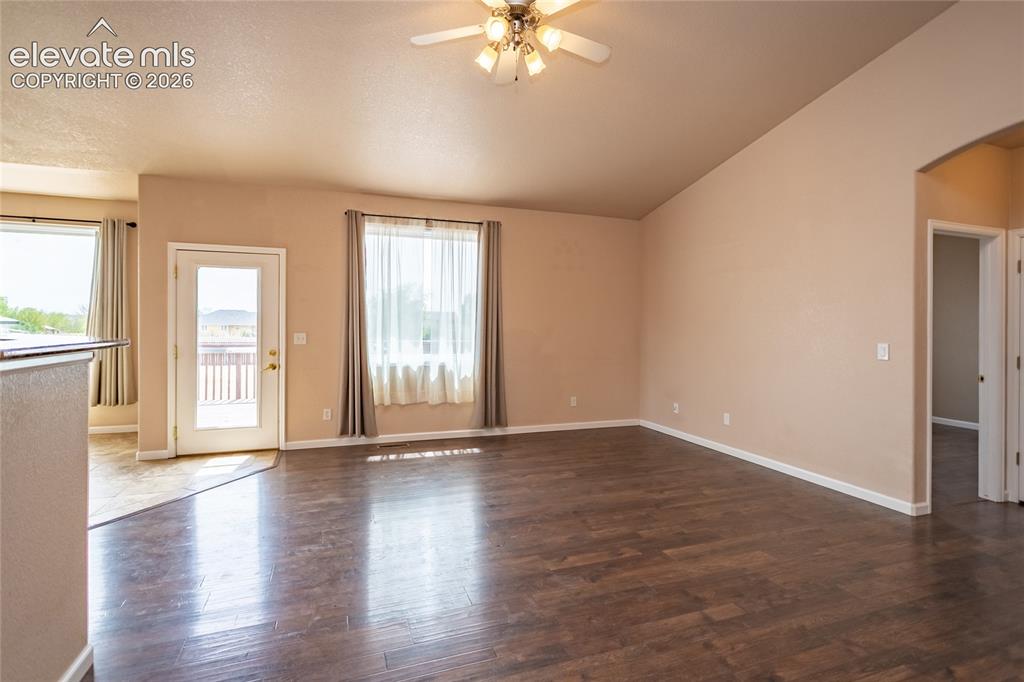 440 Avenida del Oro E