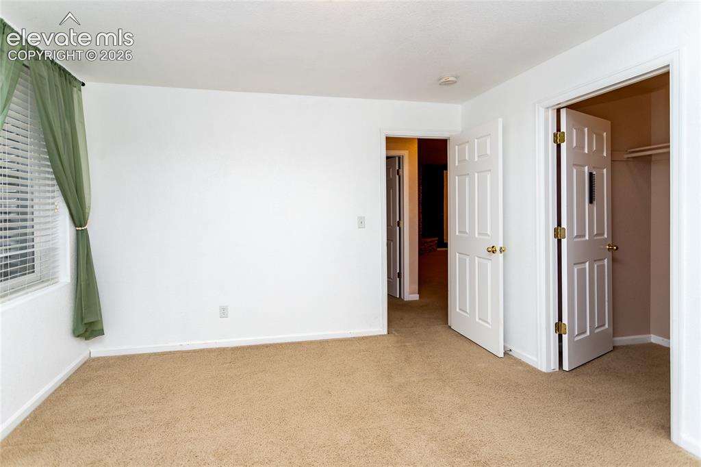 440 Avenida del Oro E