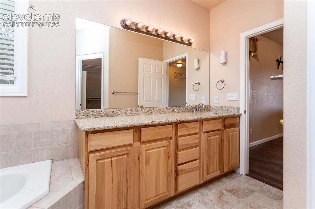 440 Avenida del Oro E