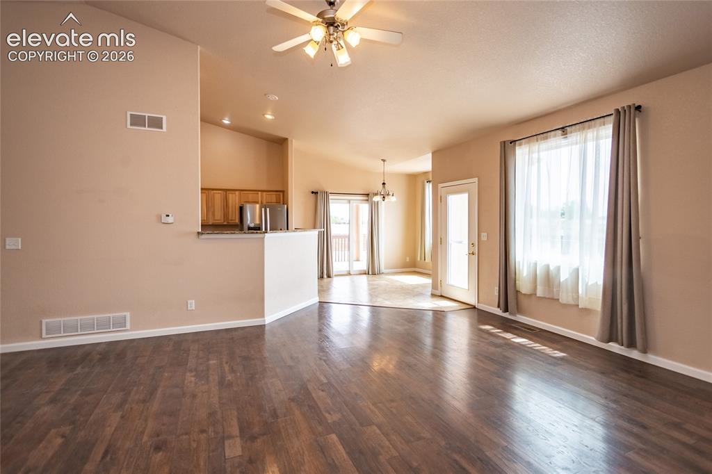 440 Avenida del Oro E