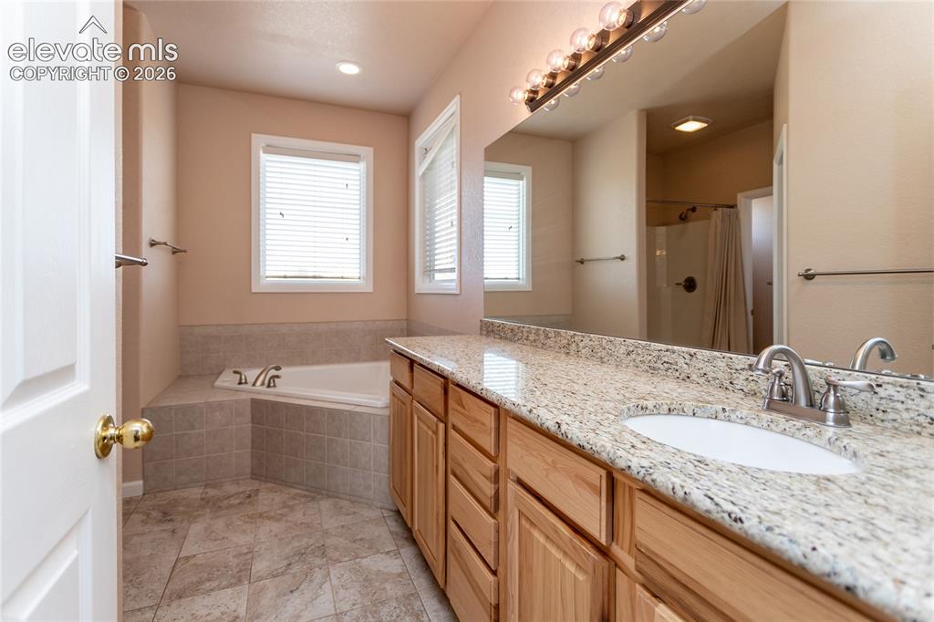 440 Avenida del Oro E