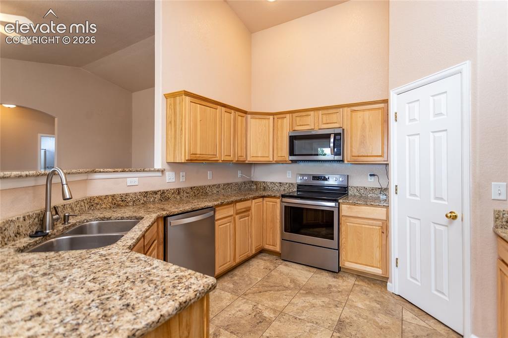 440 Avenida del Oro E
