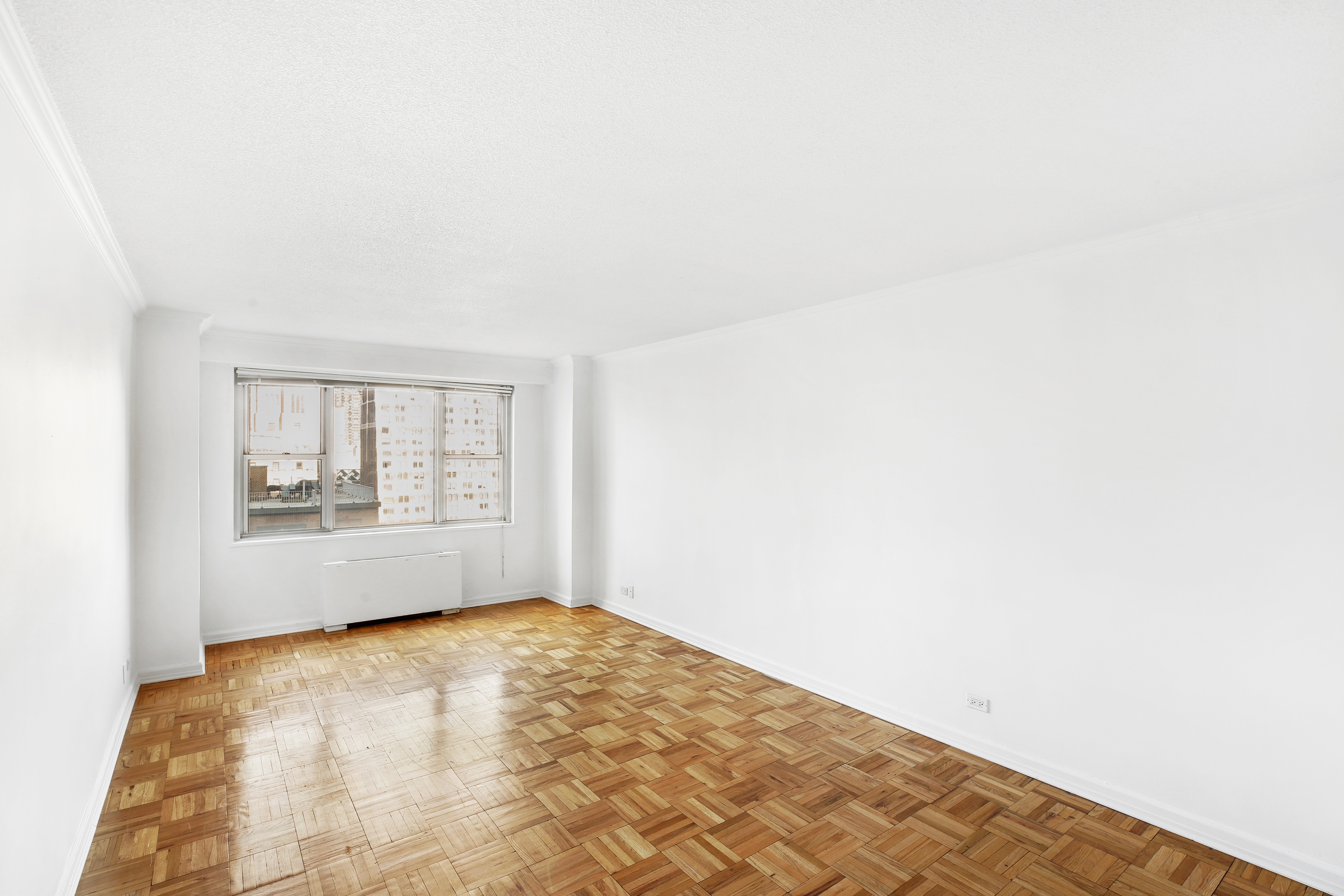 300 E 40th Street 24V