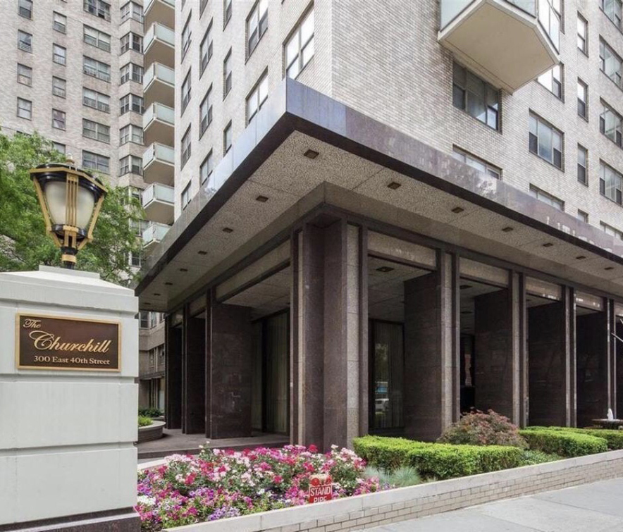 300 E 40th Street 24V