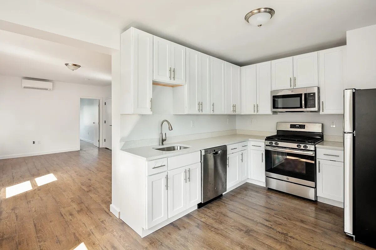 86-04 Eliot Avenue 2