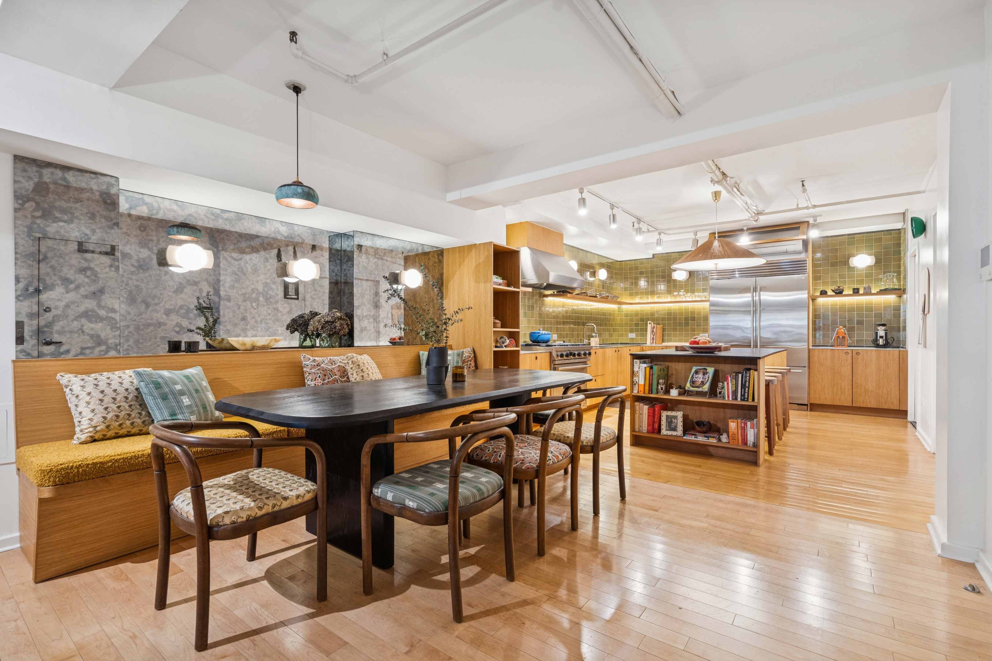195 Bowery 4
