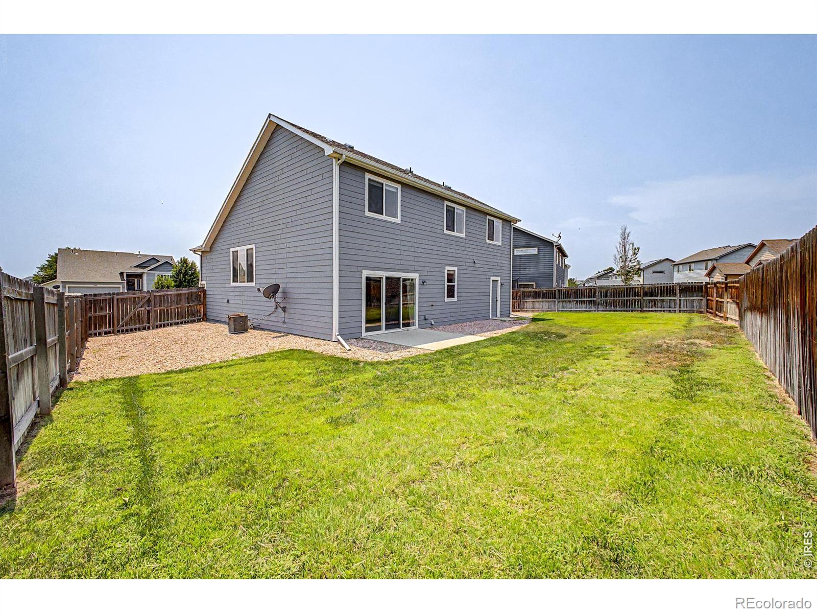 533 E 28th St Dr