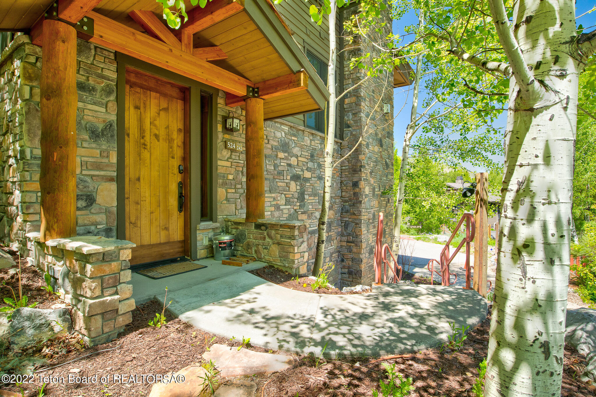524 N LOWER SNOW KING LOOP Unit: 242