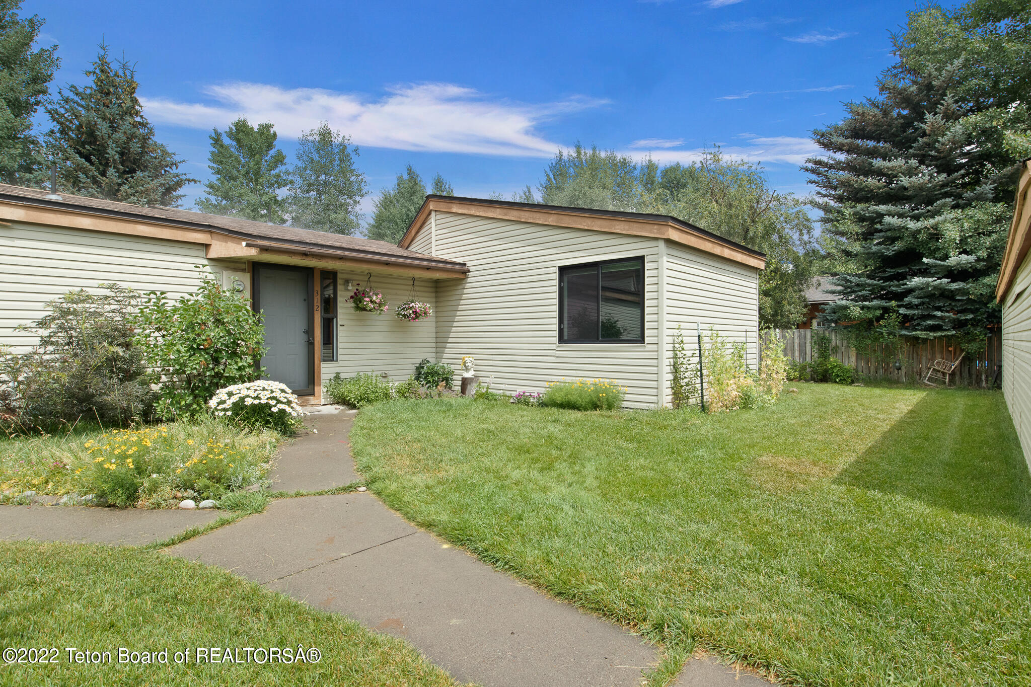 2055 CORNER CREEK LANE Unit: C