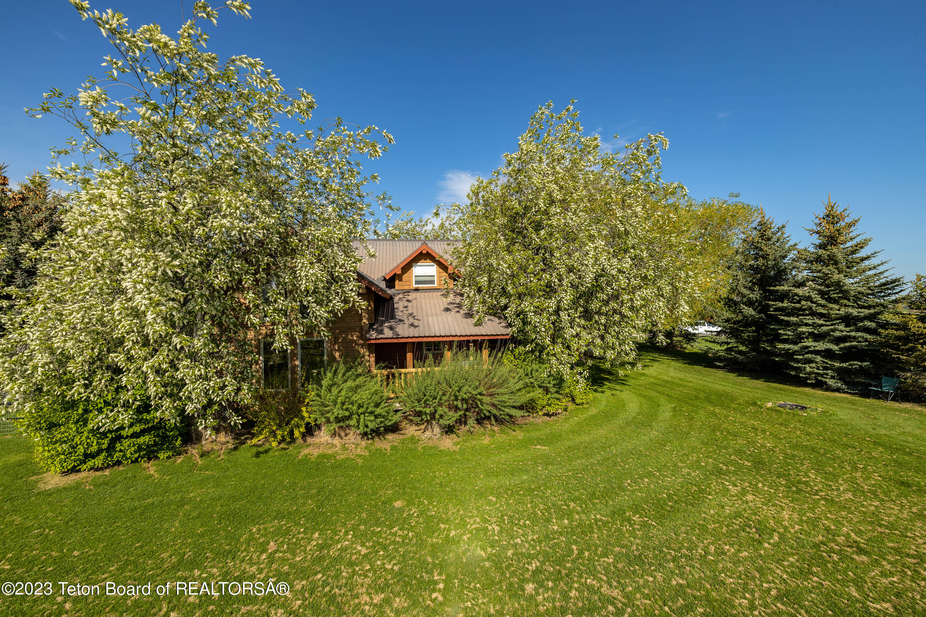 2093 MOUNTAIN MEADOW Drive