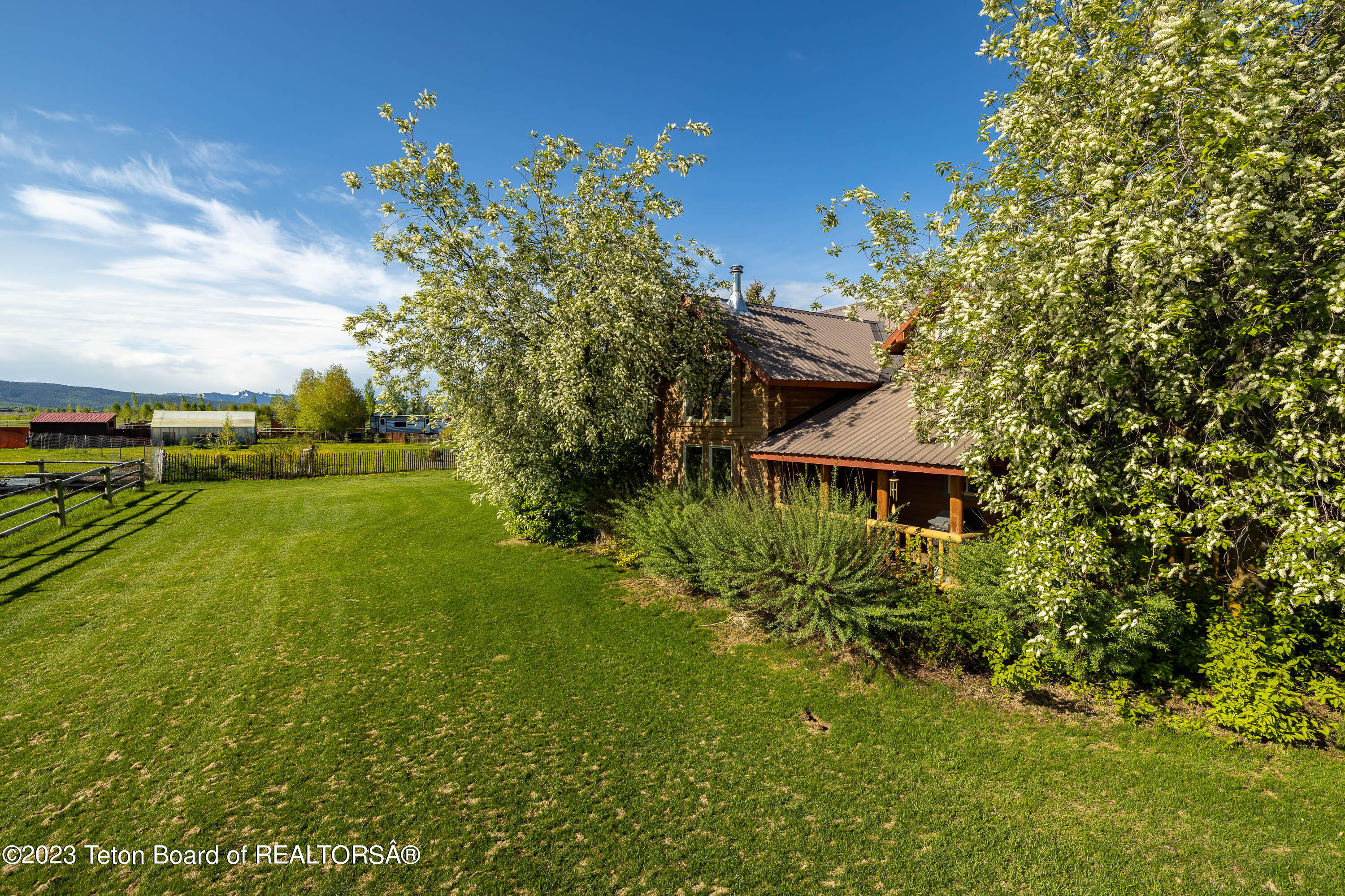 2093 MOUNTAIN MEADOW Drive