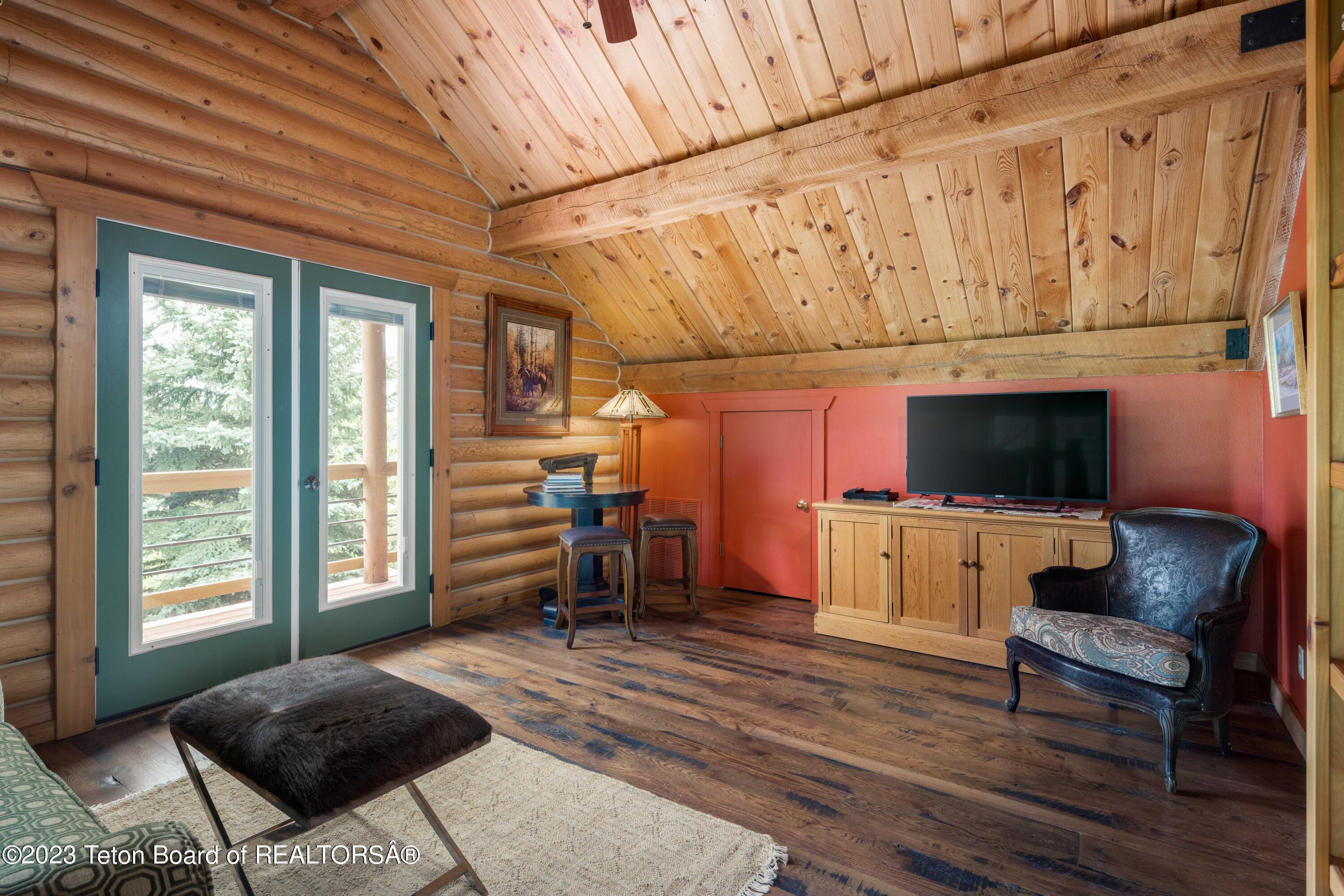 2093 MOUNTAIN MEADOW Drive