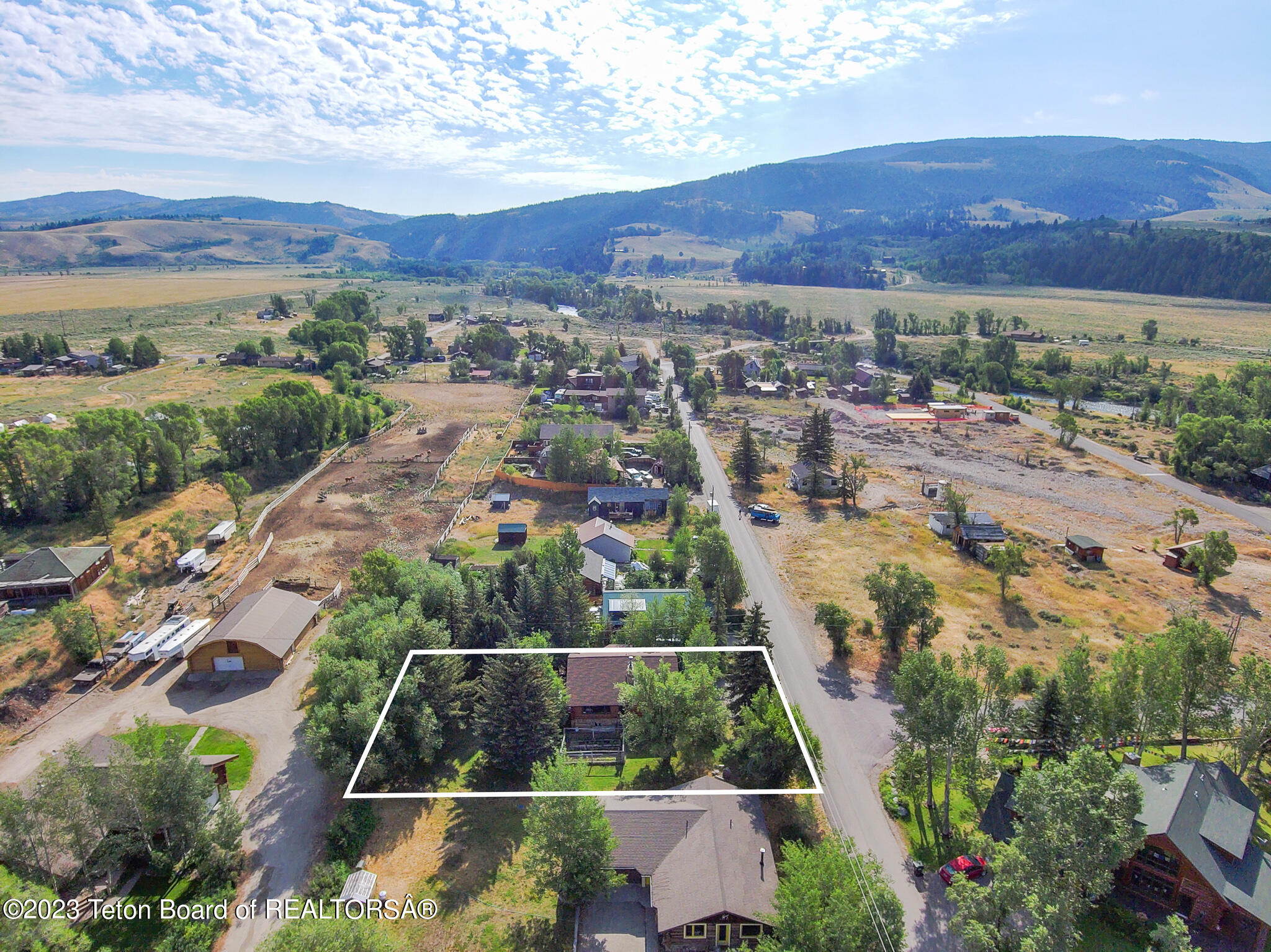 6835 E LITTLE SCHOOL Road