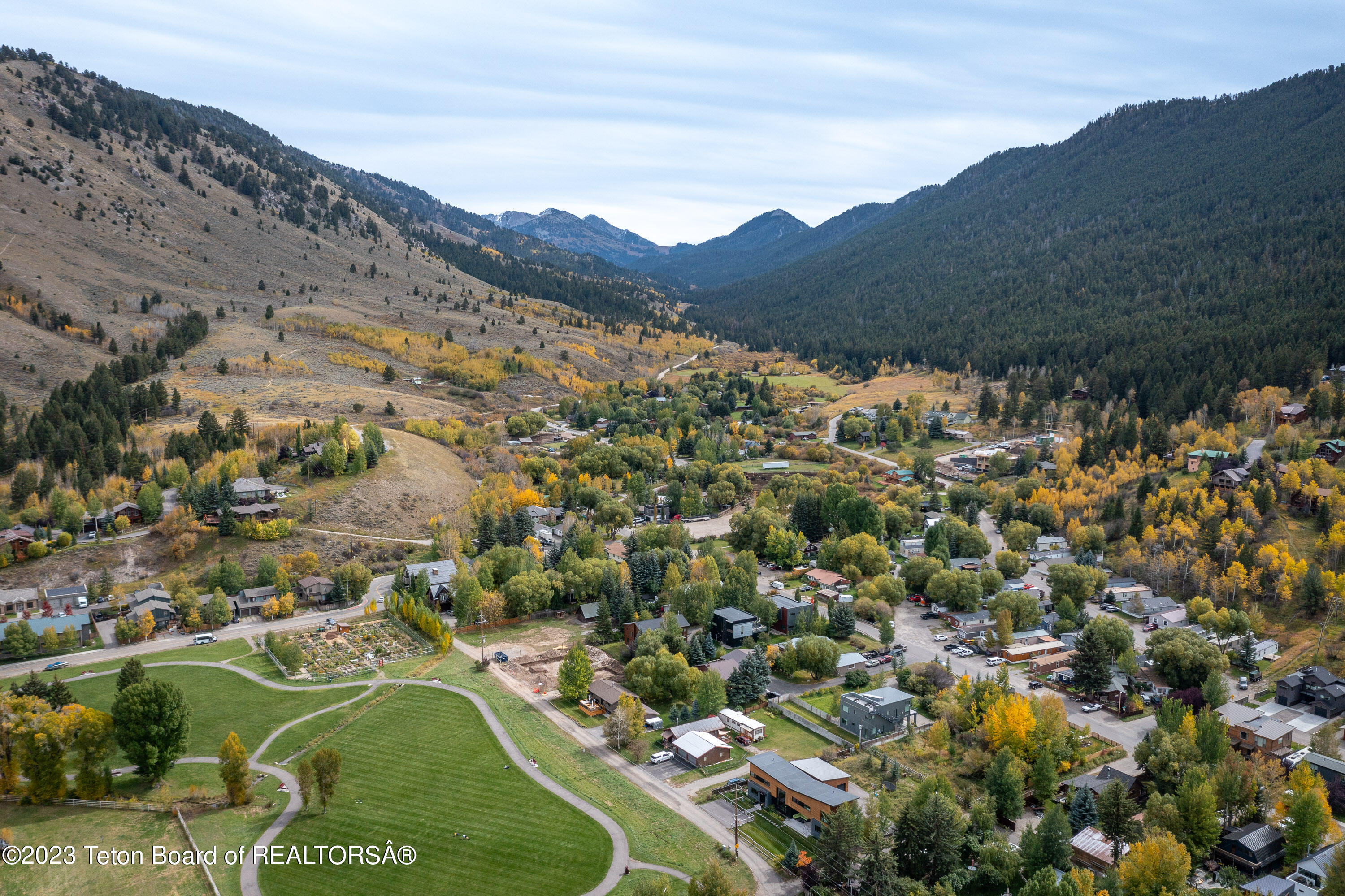 864 CACHE CREEK Drive