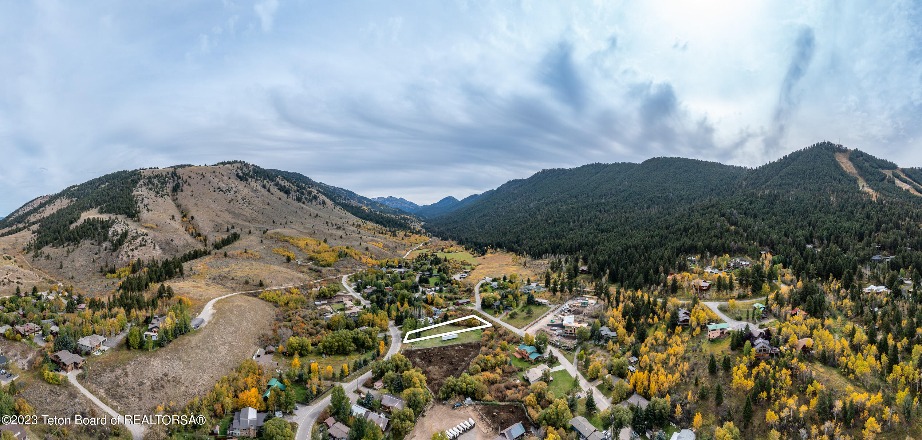 864 CACHE CREEK Drive
