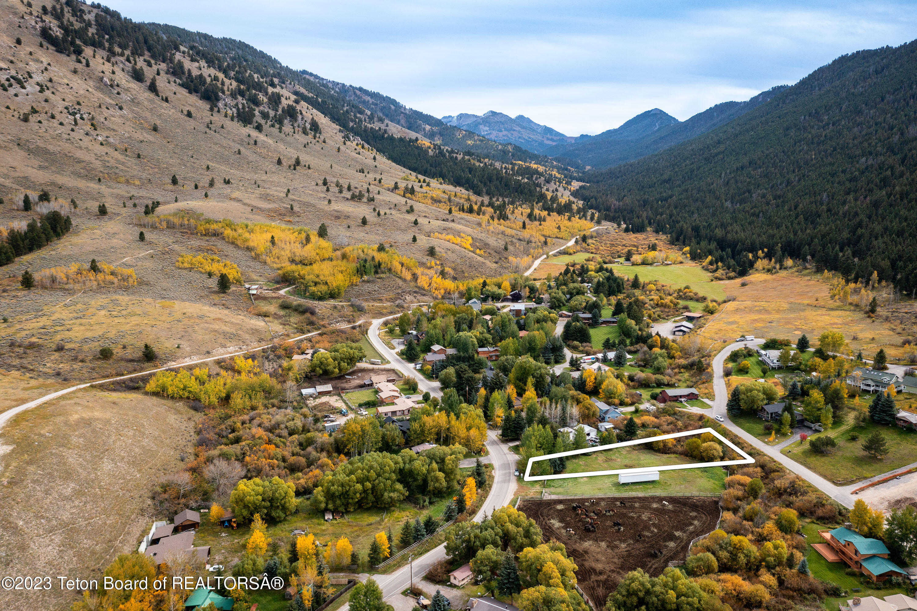 864 CACHE CREEK Drive