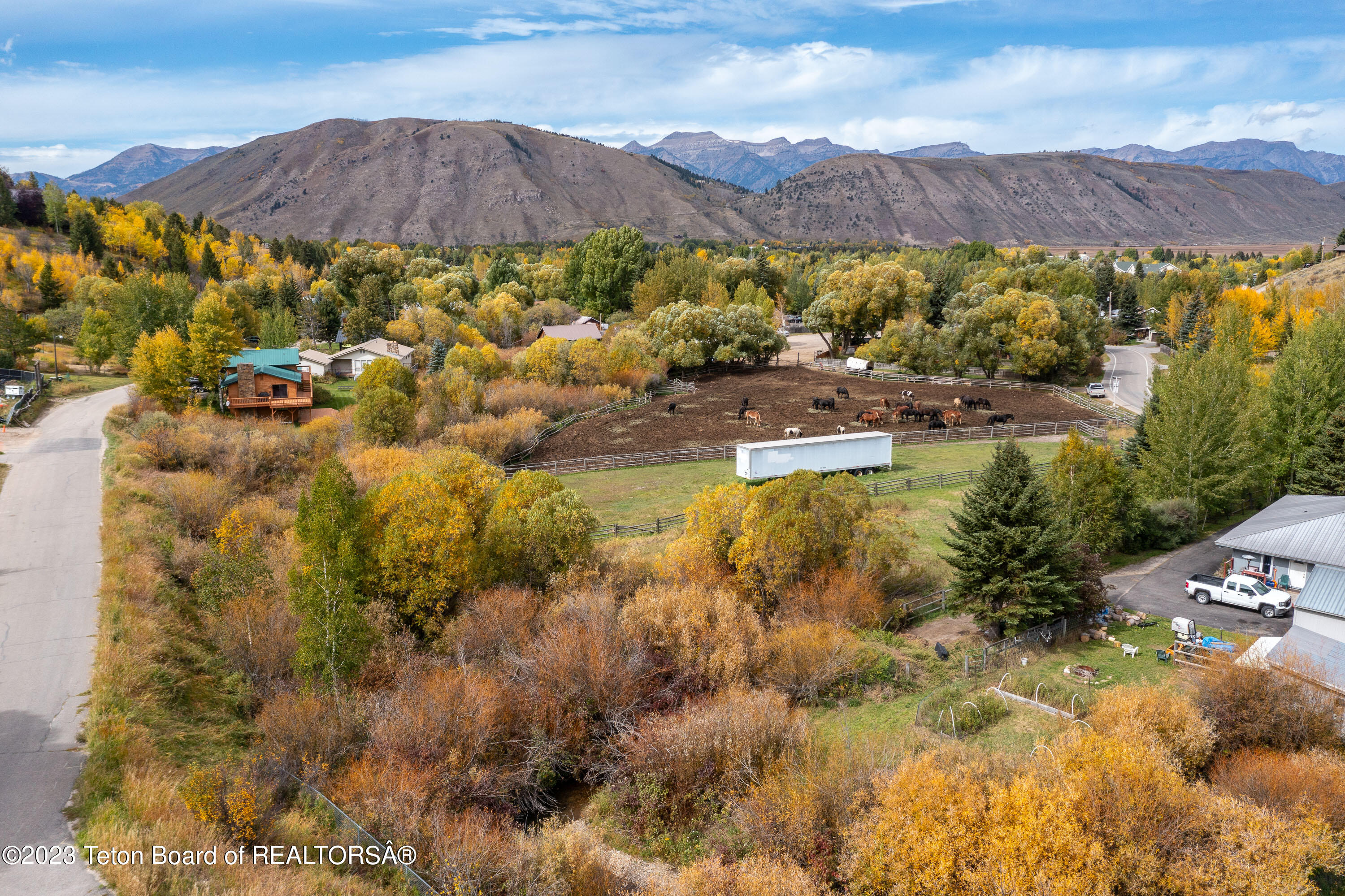 864 CACHE CREEK Drive