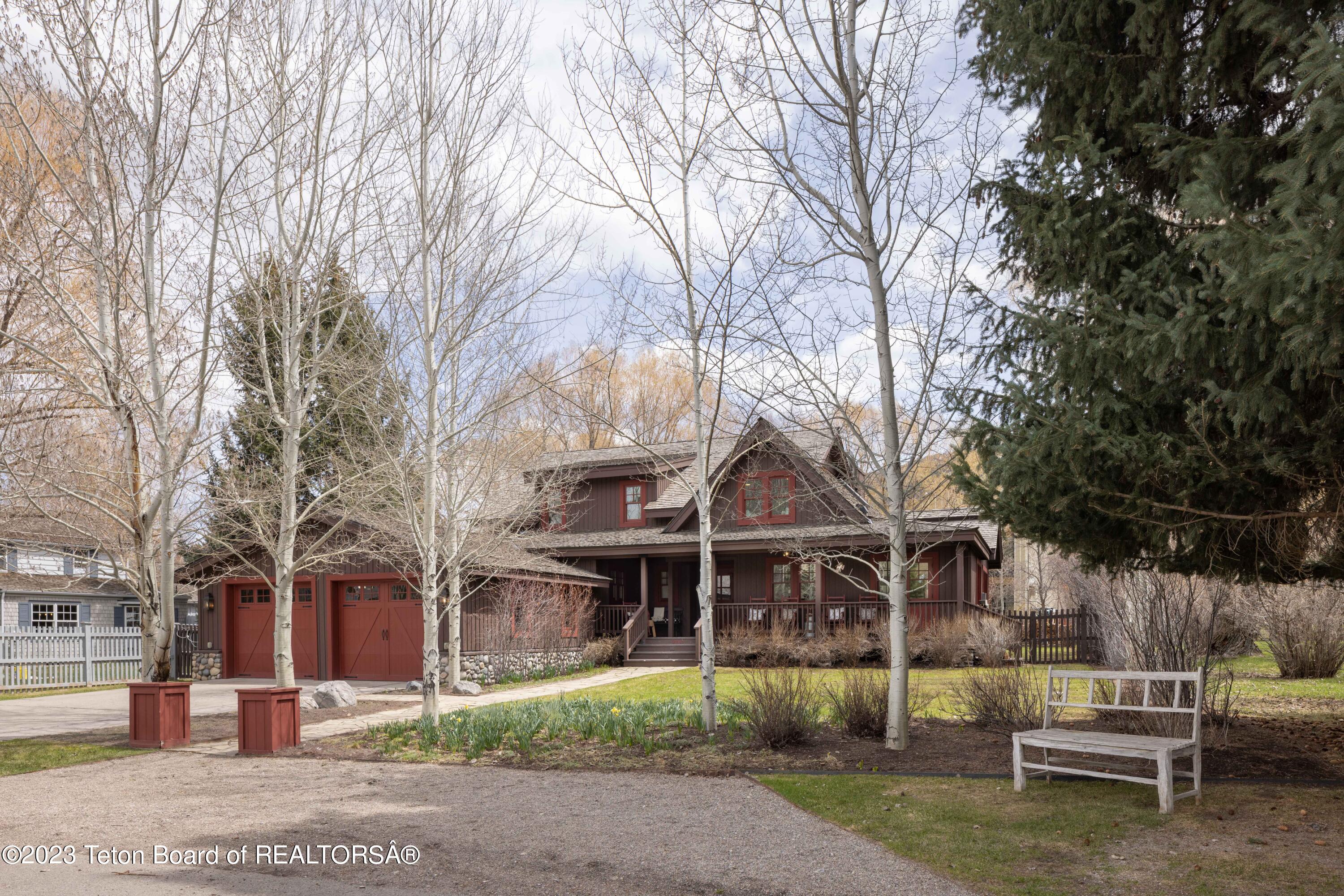 250 N GROS VENTRE Street