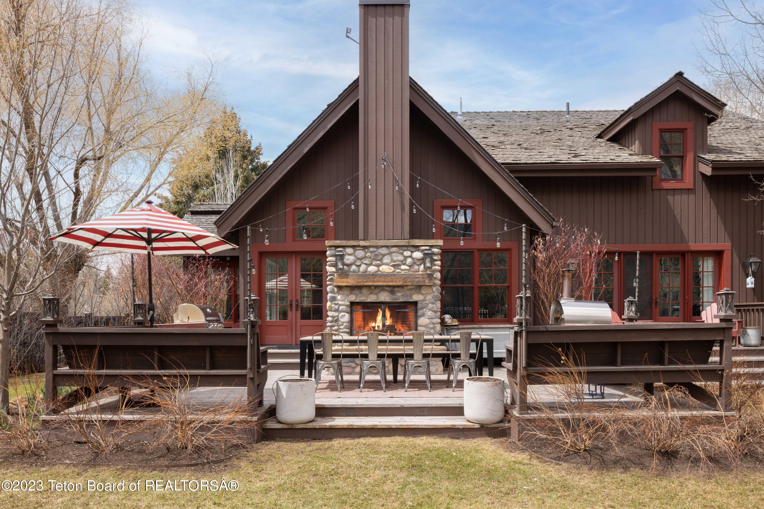 250 N GROS VENTRE Street