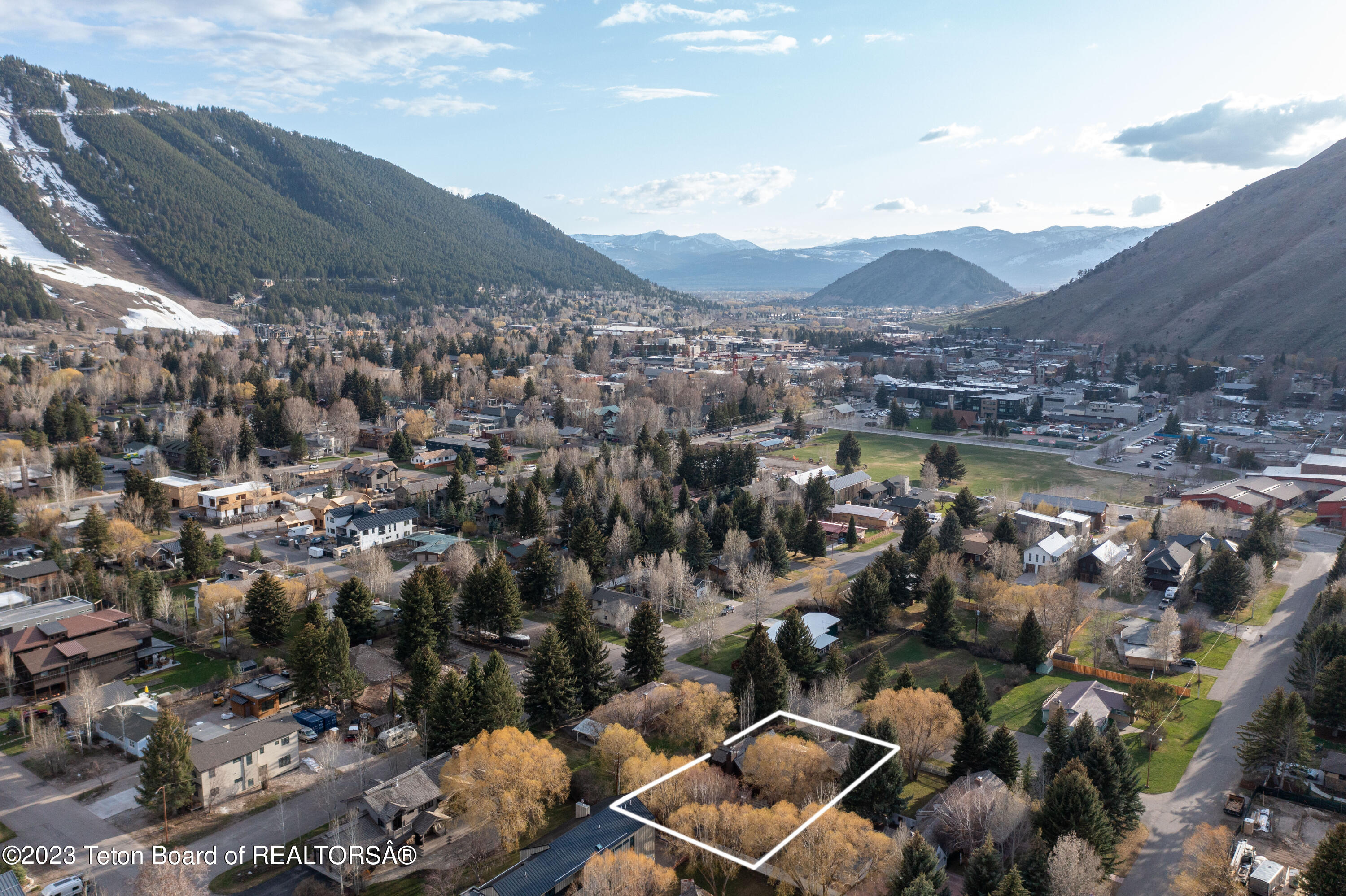 250 N GROS VENTRE Street