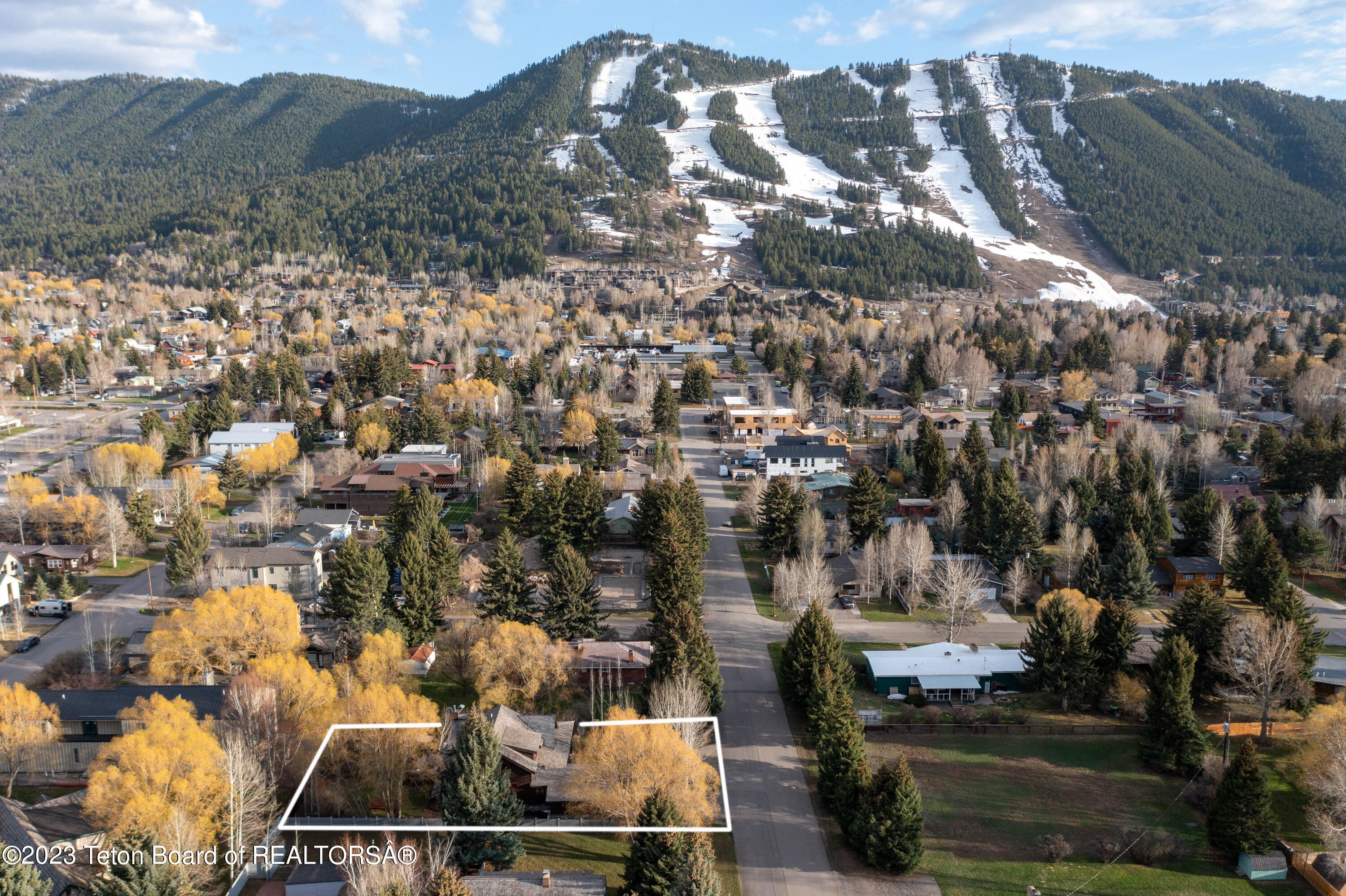 250 N GROS VENTRE Street