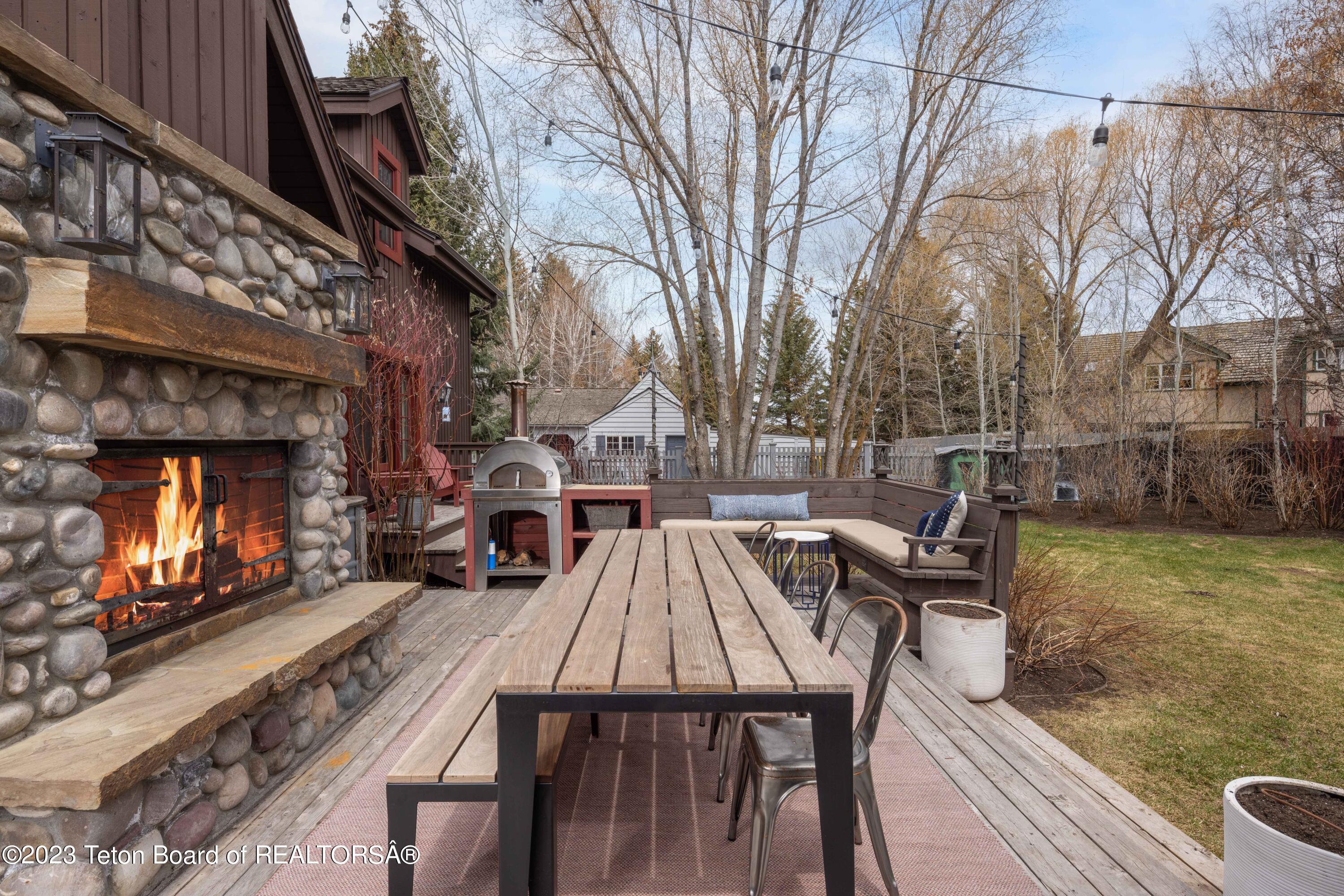 250 N GROS VENTRE Street