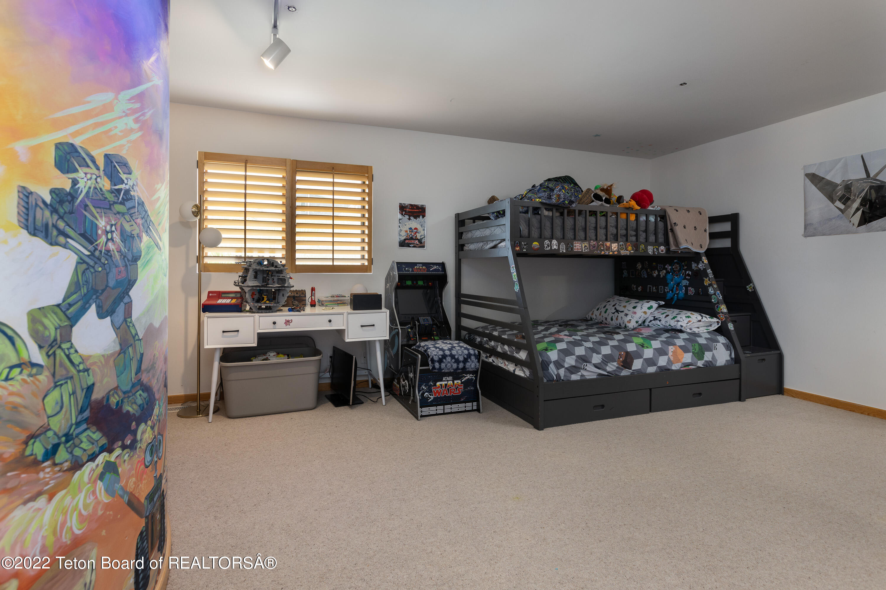 7955 S EAGLE RANCH Road