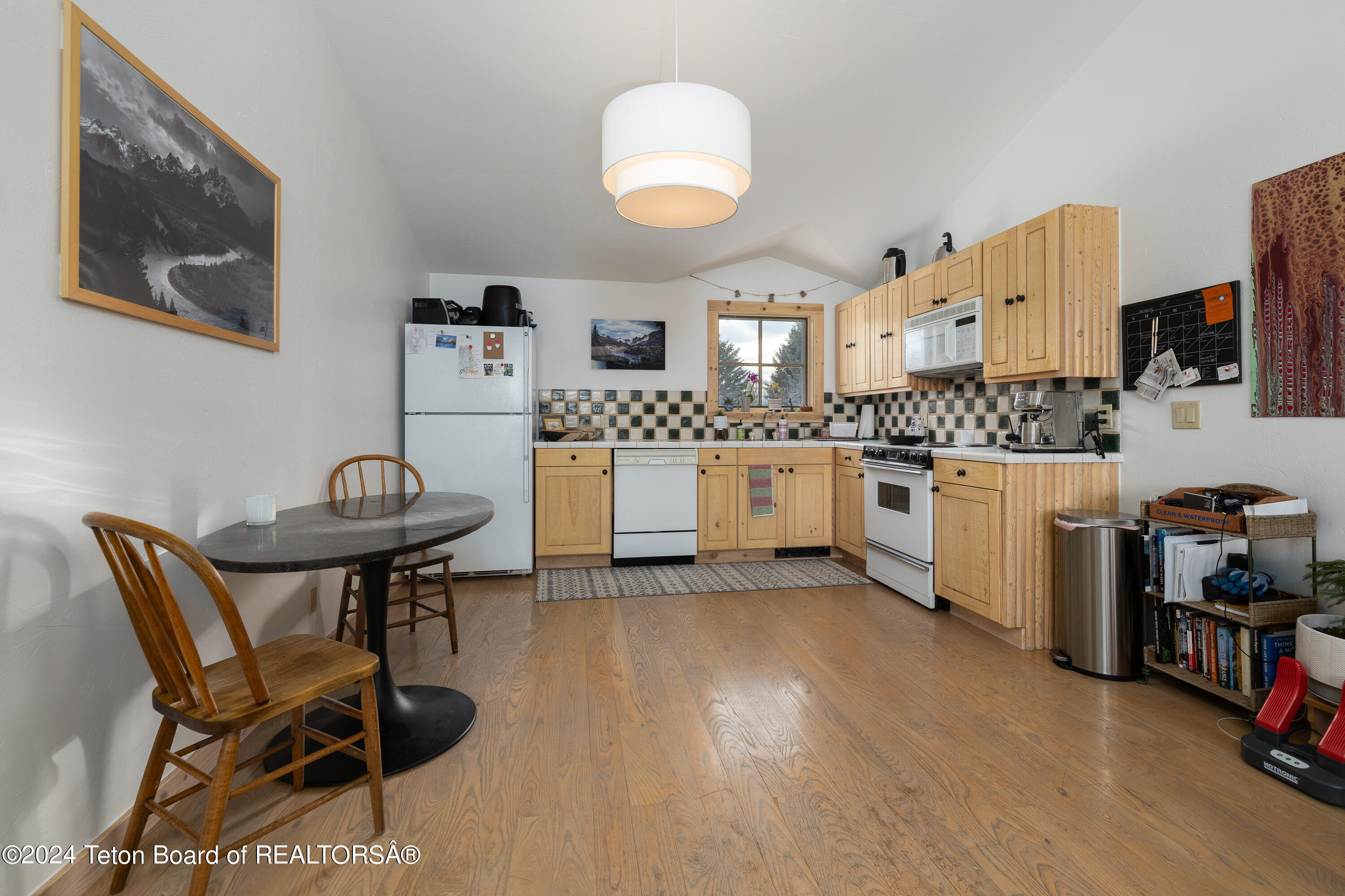 3665 TUCKER RANCH Road