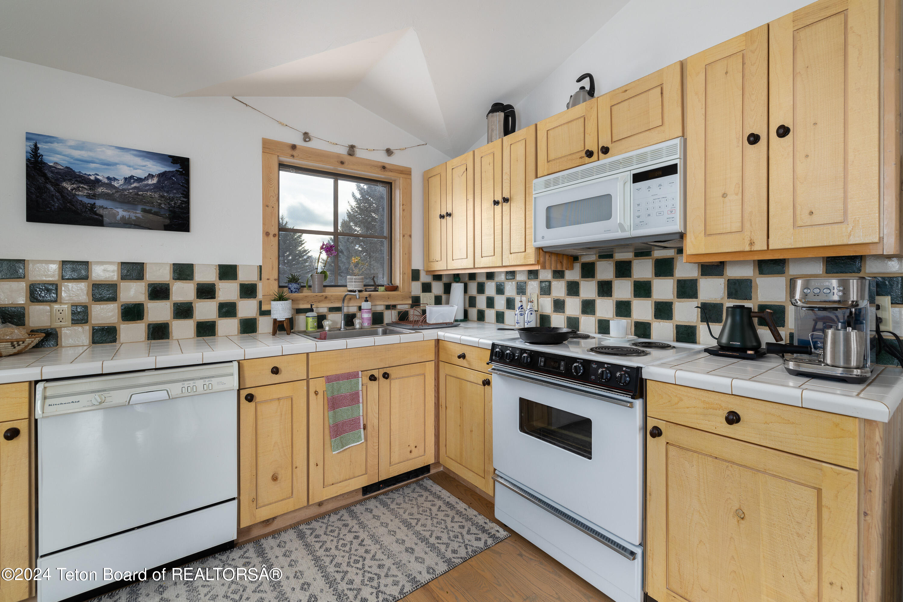 3665 TUCKER RANCH Road