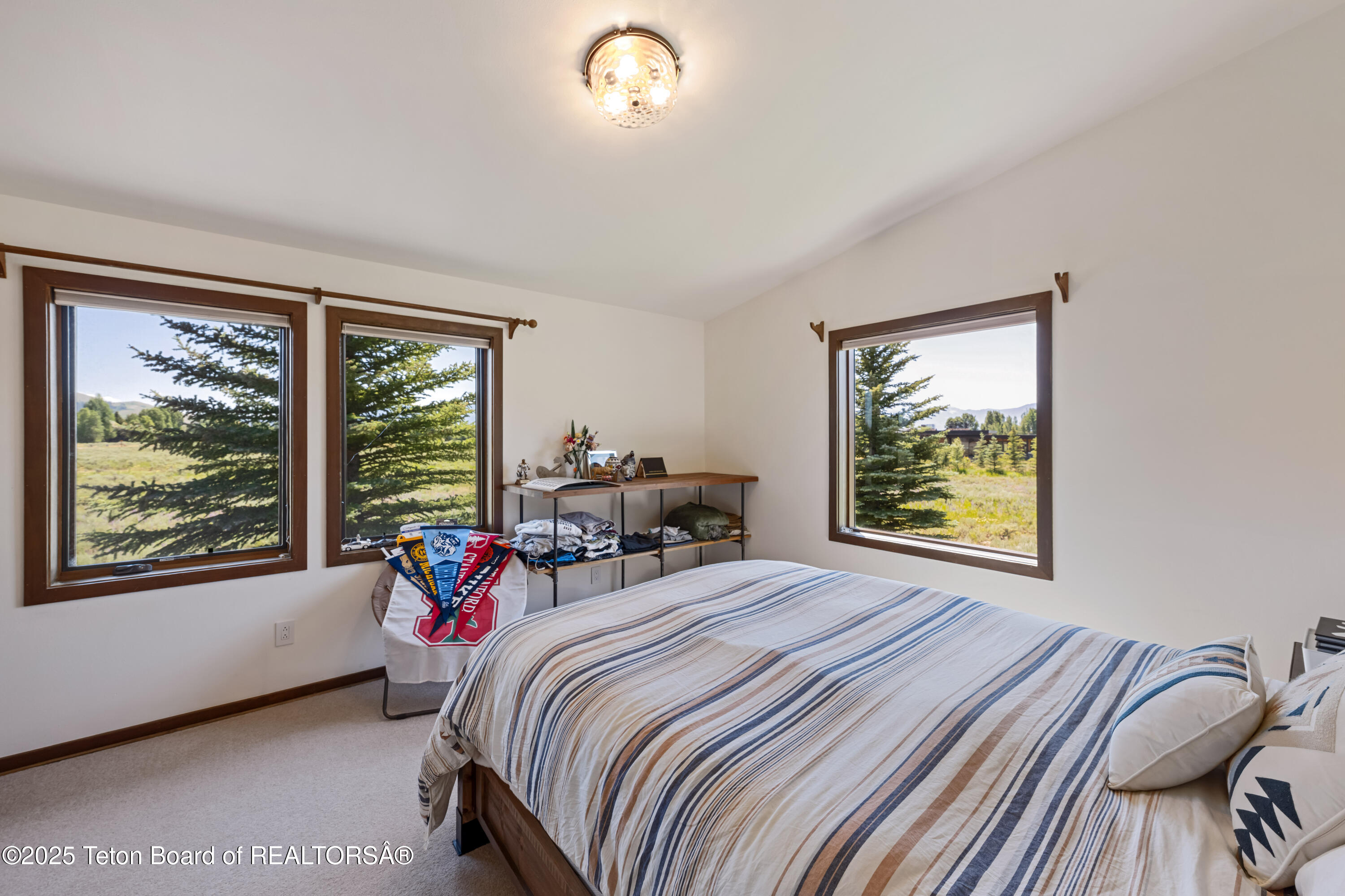 450 E PHELPS CANYON Road