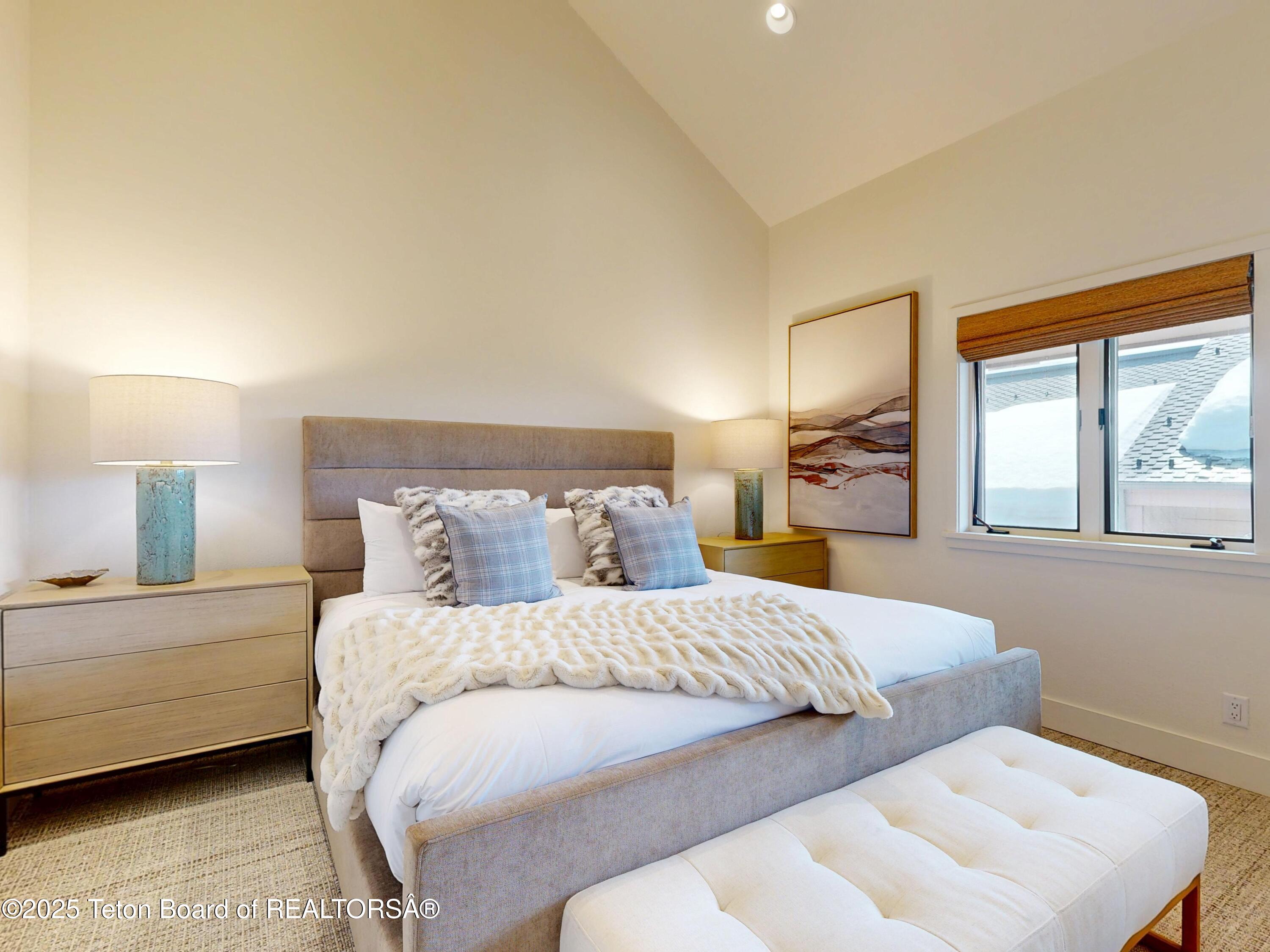 3675 W MICHAEL Drive, 2
