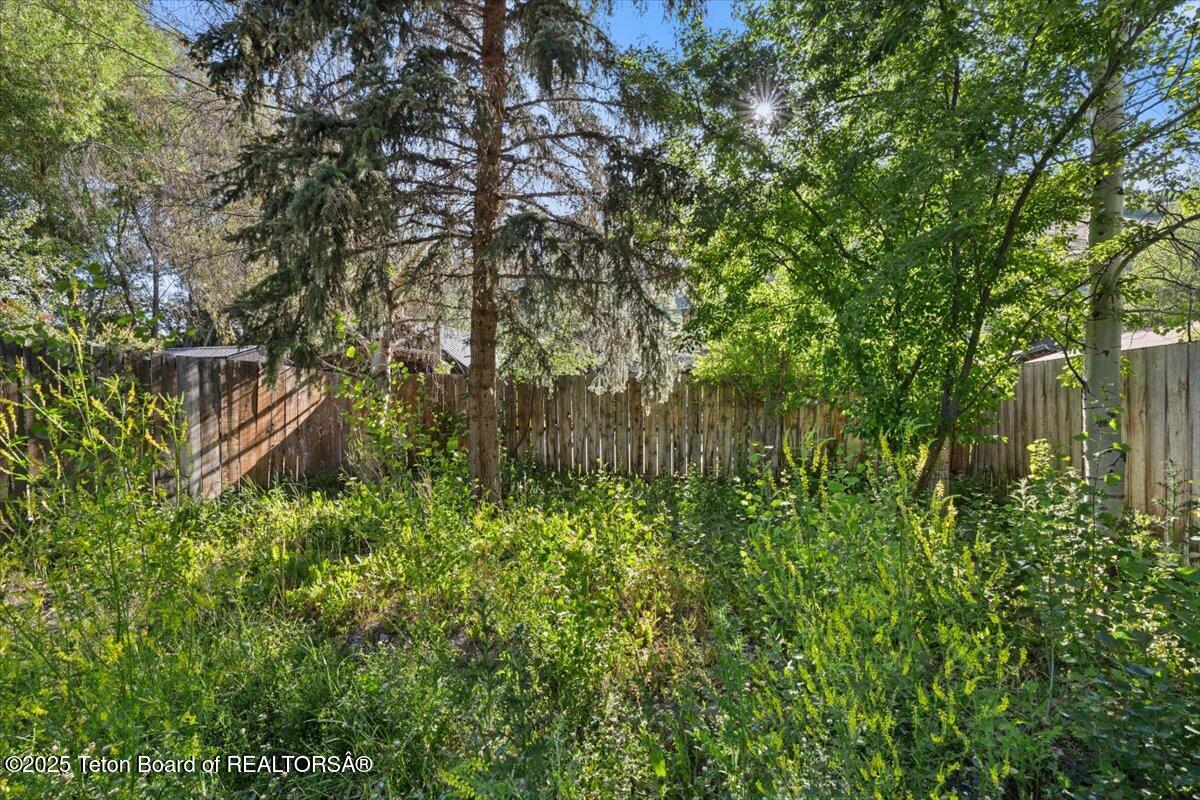 415 N GLENWOOD Street