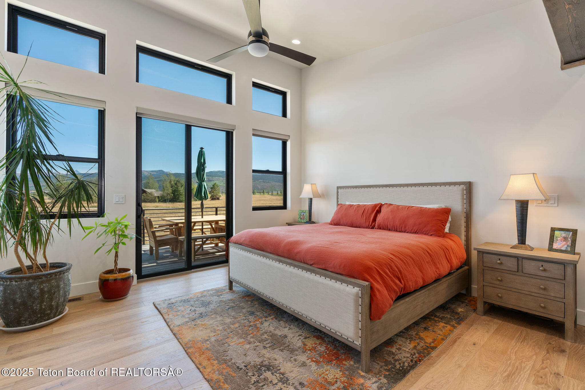 1410 RUNNING HORSE Trail