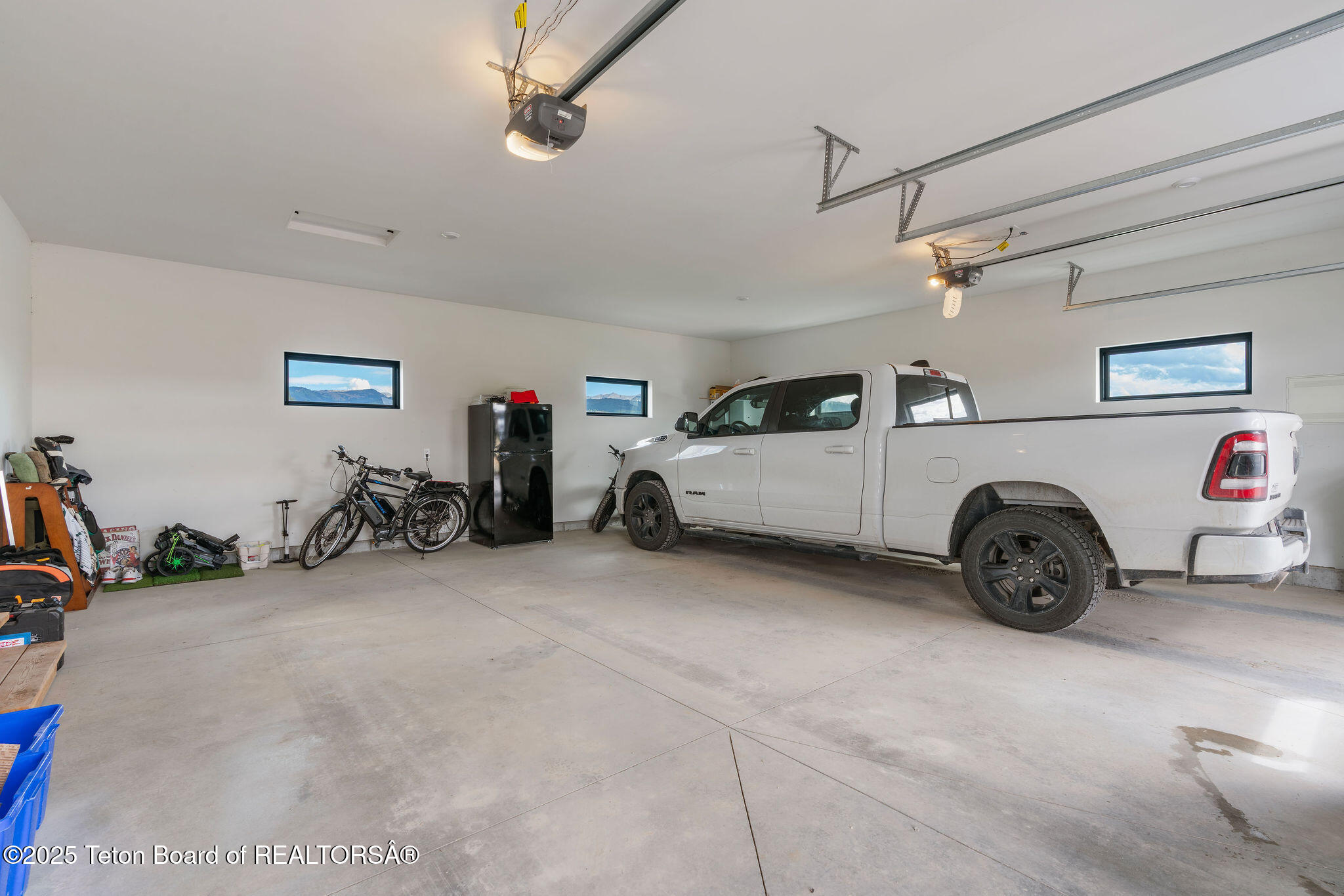1410 RUNNING HORSE Trail