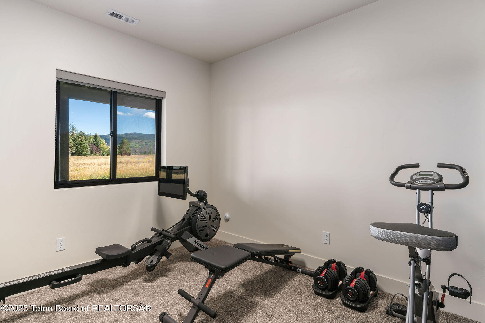 1410 RUNNING HORSE Trail