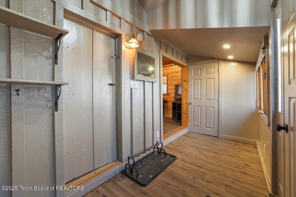 16 FOOTHILL Boulevard