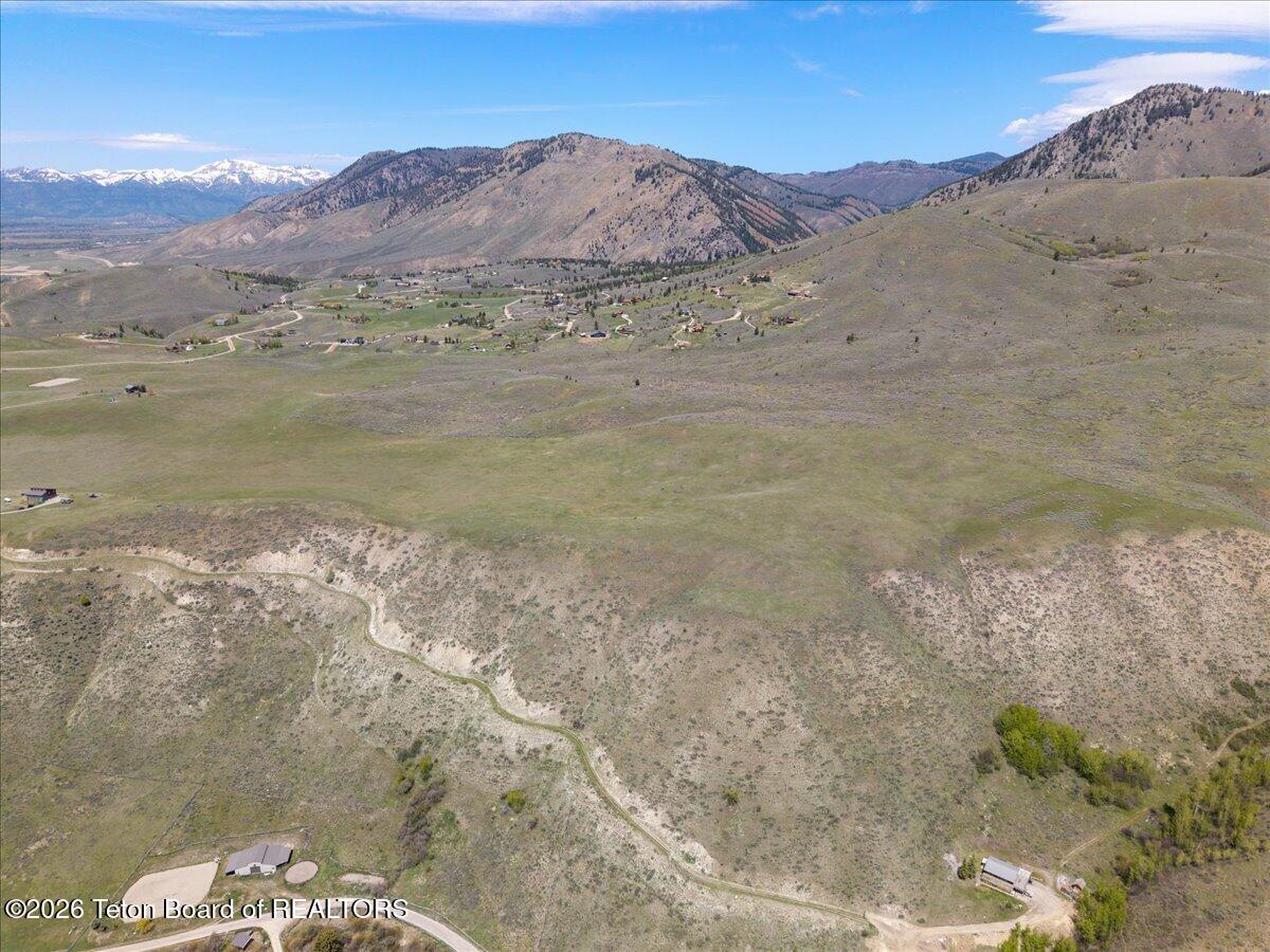 7650 S SQUAW CREEK Road
